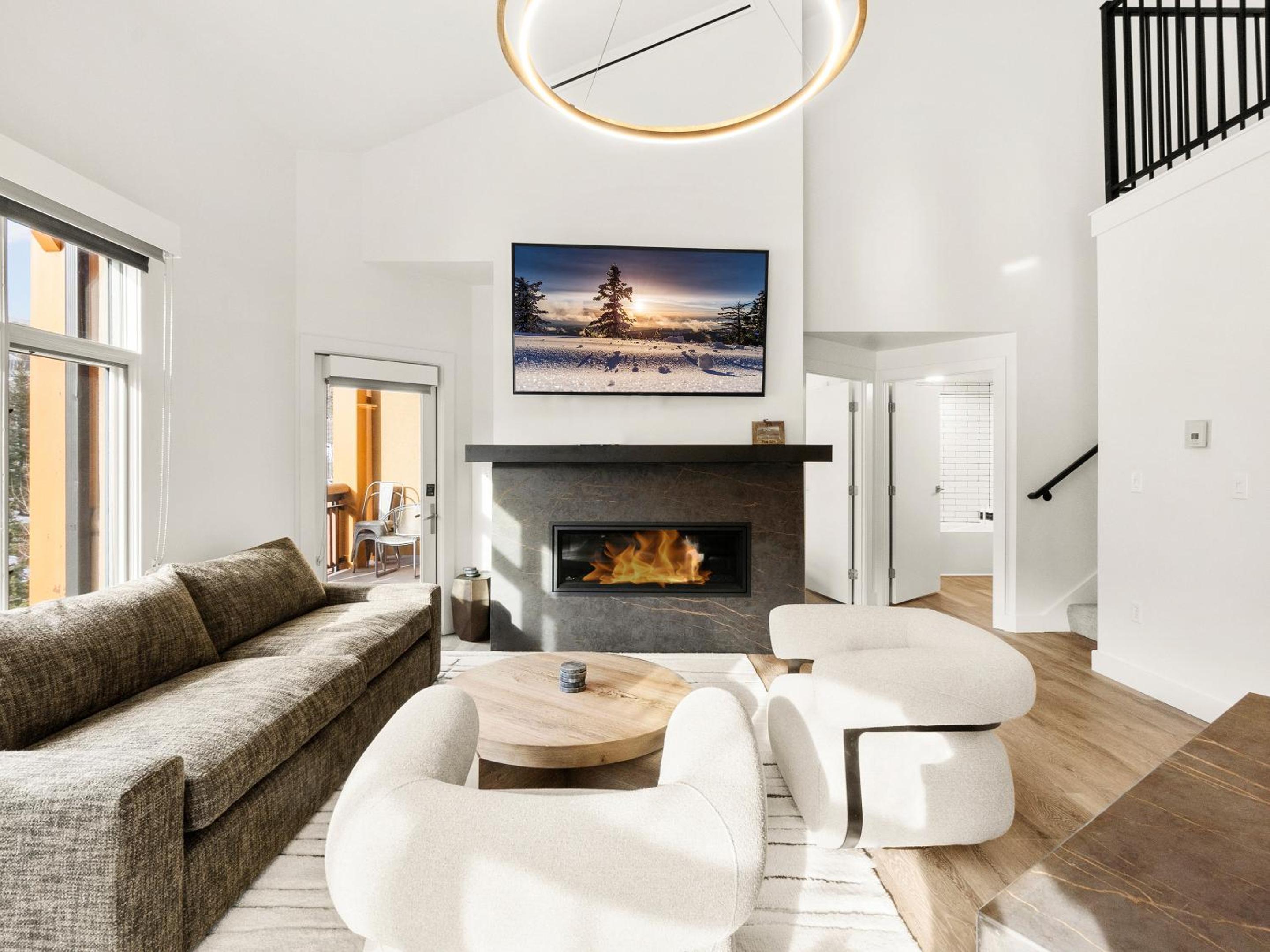 Two-Bedroom Loft Apartment - Photo 12