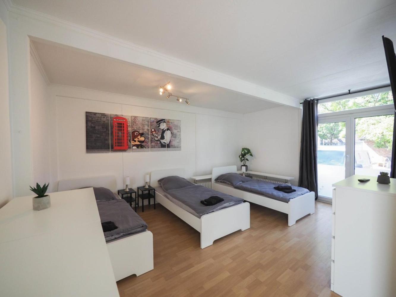 Apartment photo 2