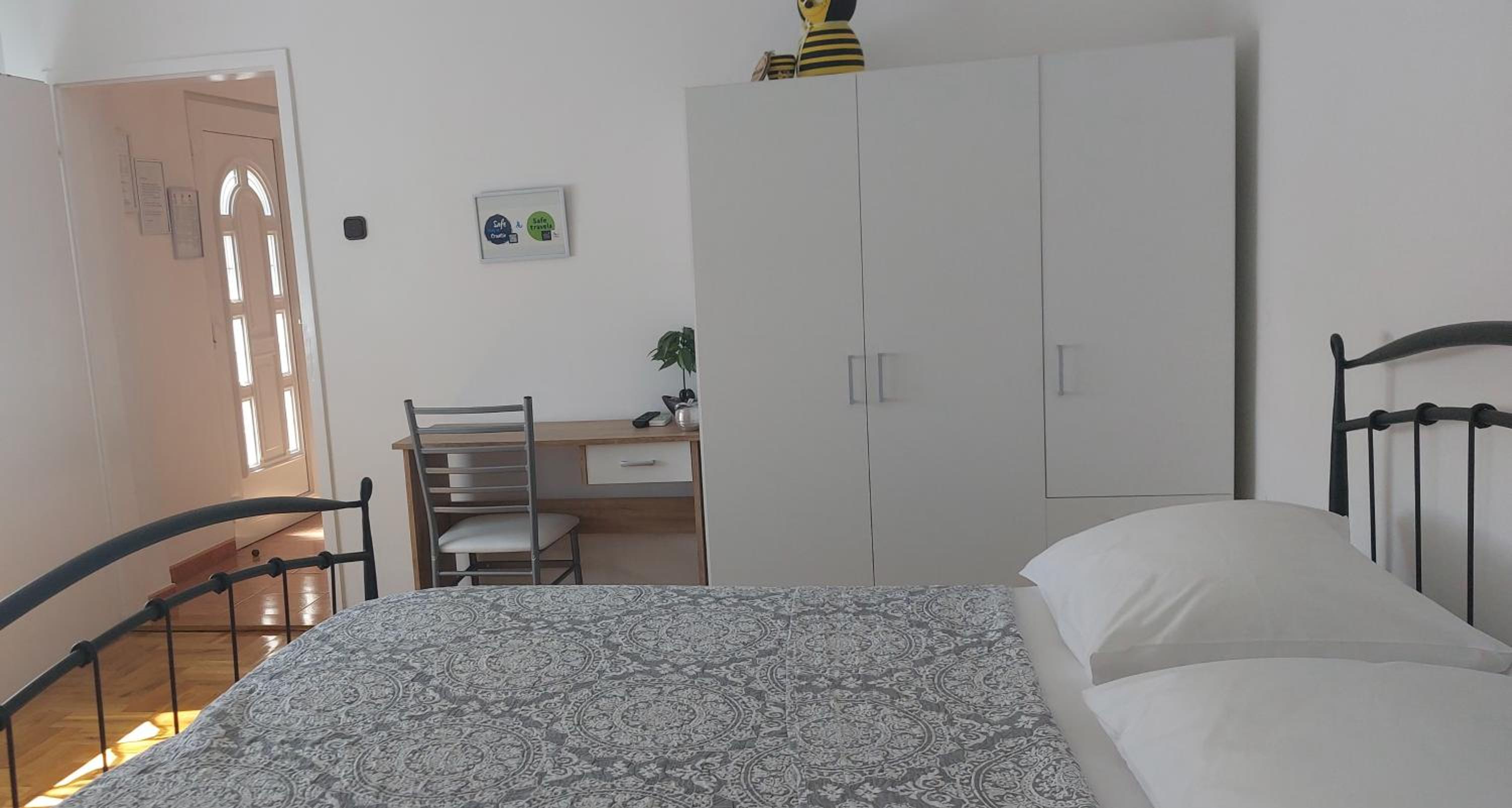 Three-Bedroom Apartment - Photo 13