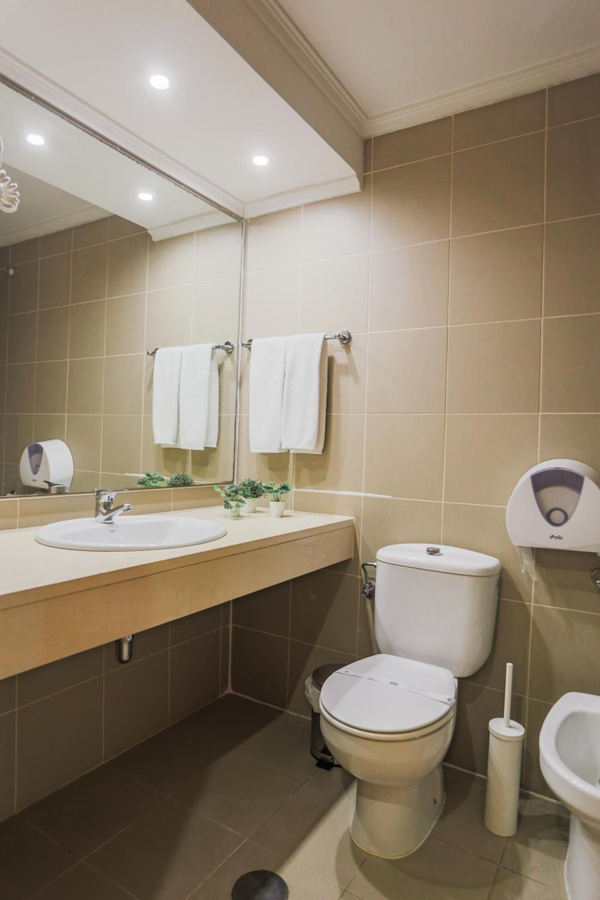 Double Room - Photo 15