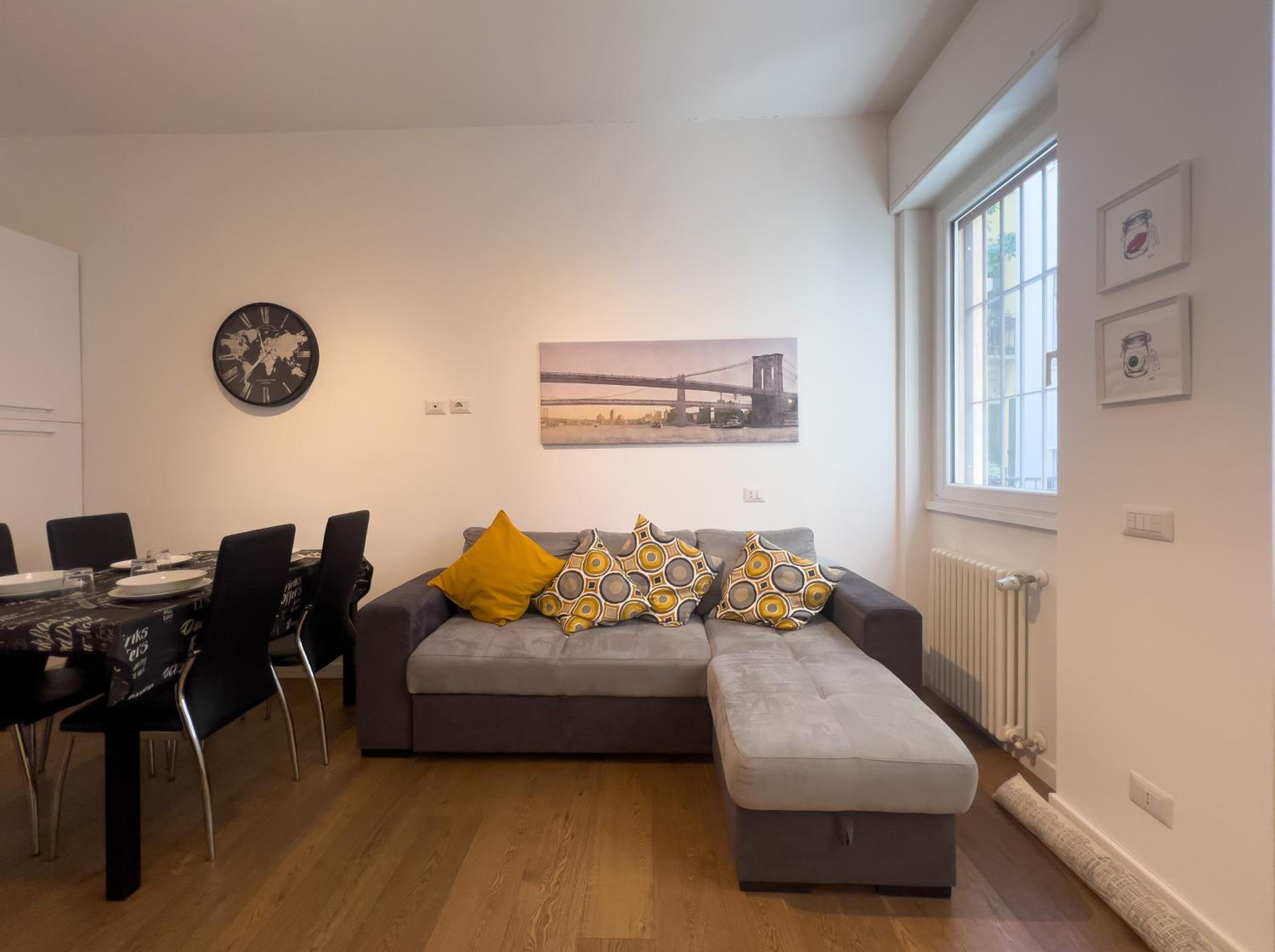 One-Bedroom Apartment