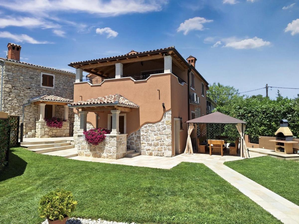 Villa with Private Pool photo 2