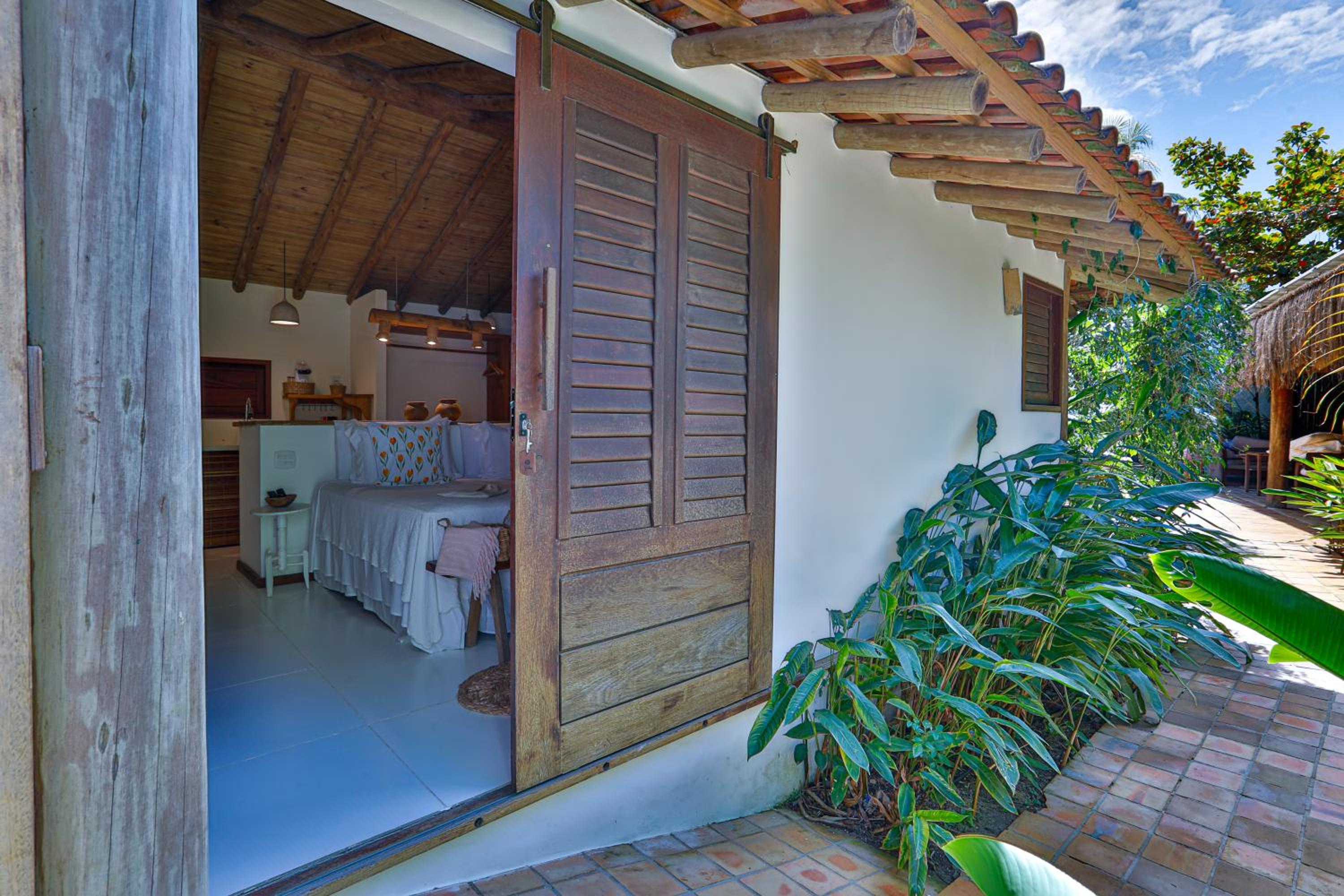Standard Double or Twin Room - Photo 12