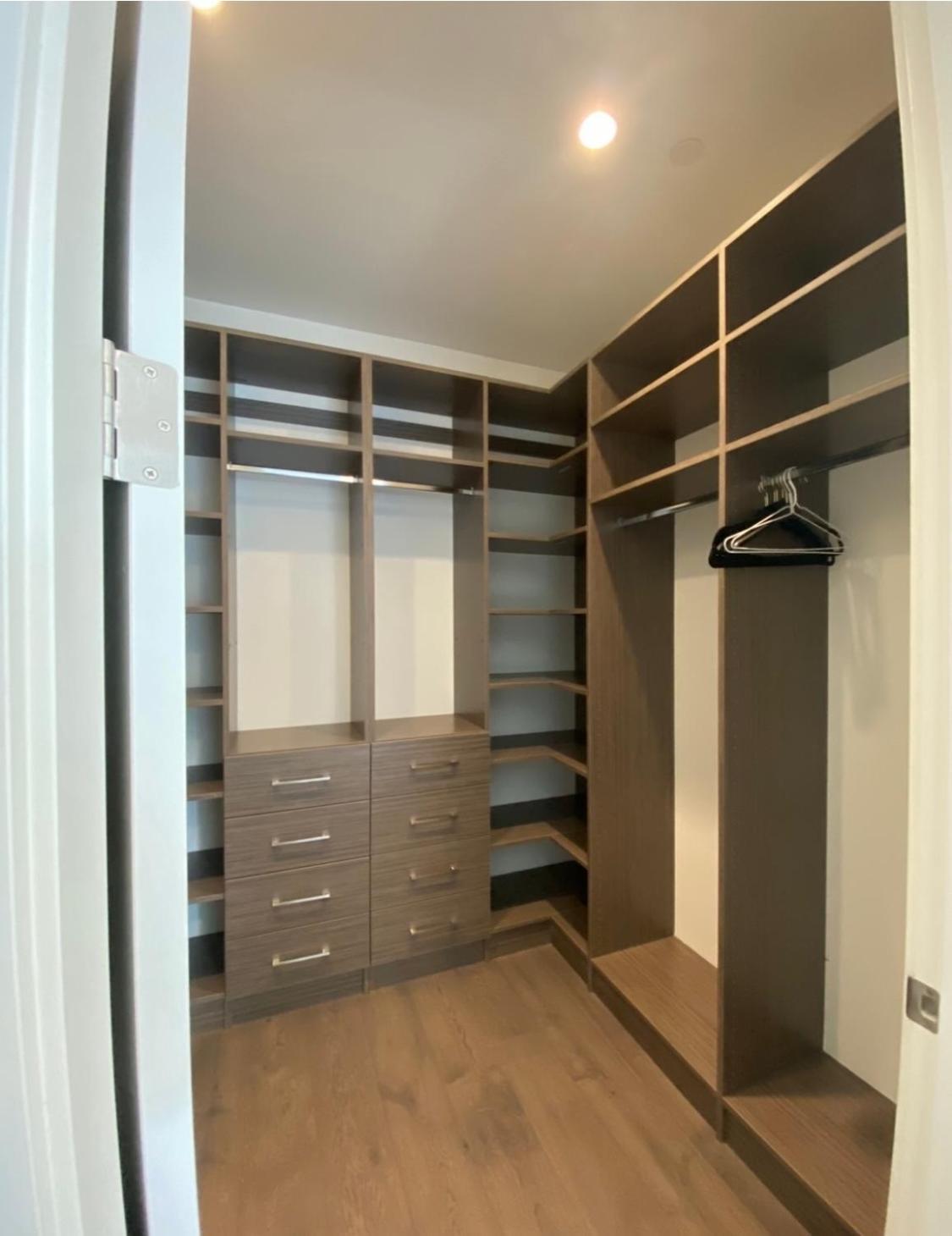 Deluxe King Room photo 2