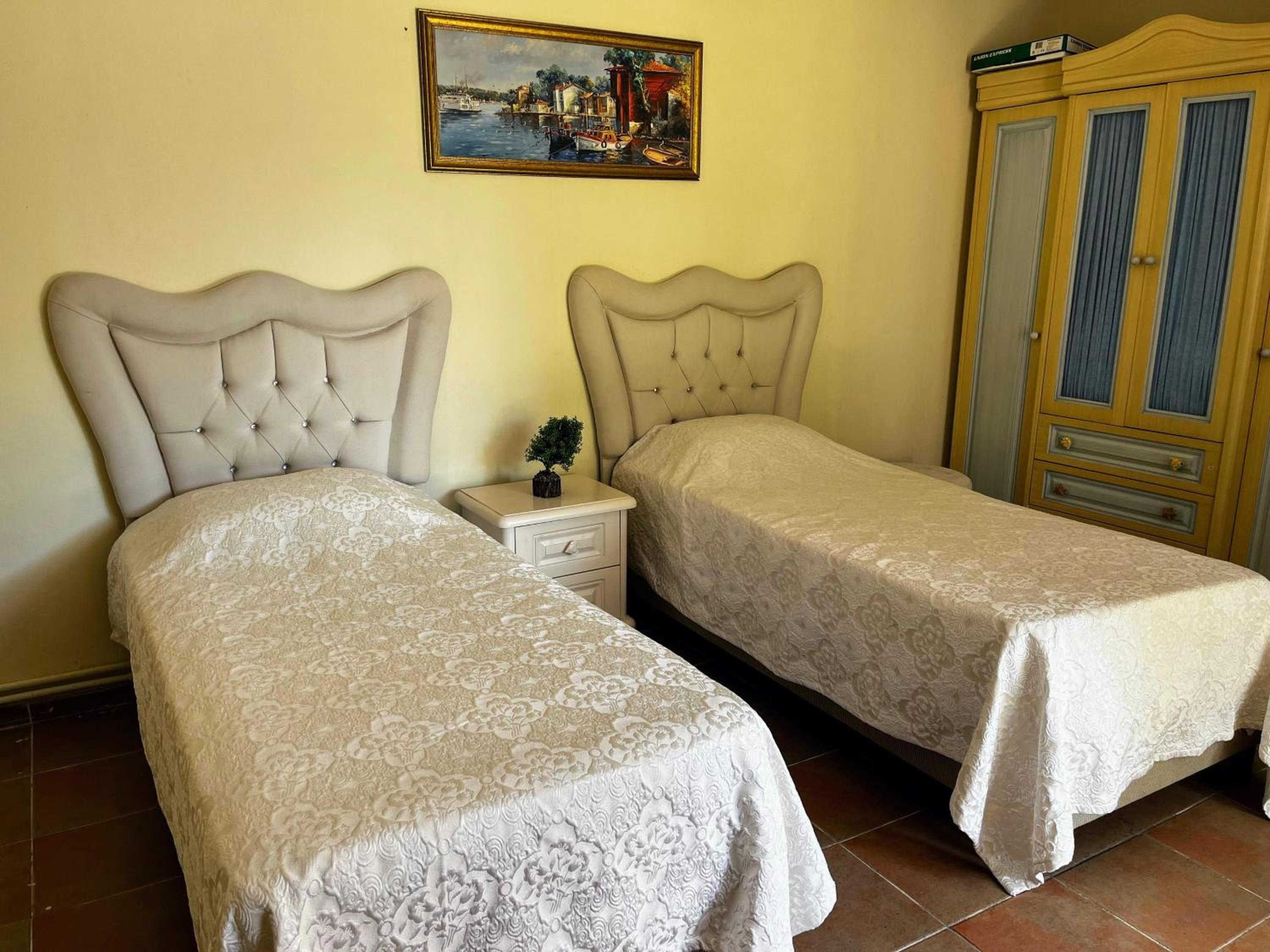 Villa photo 1