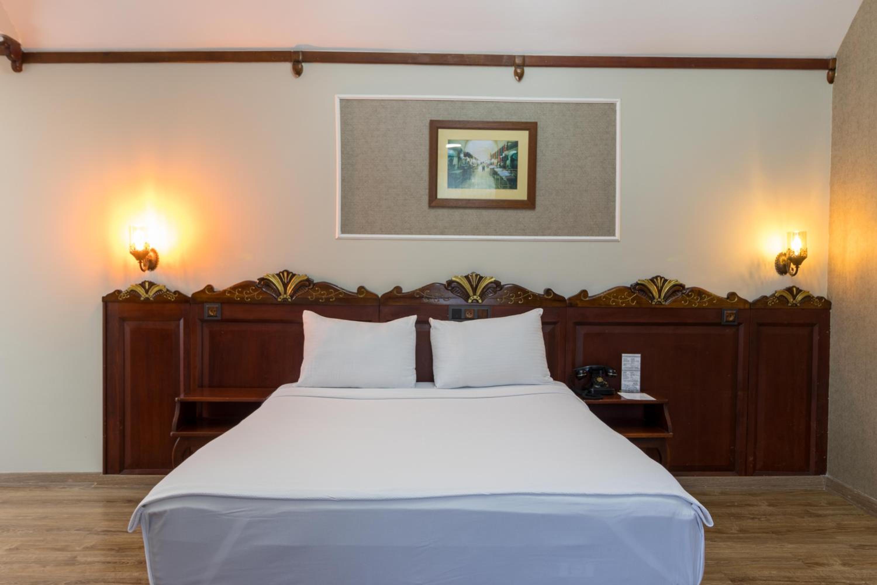 Double Room - Photo 15