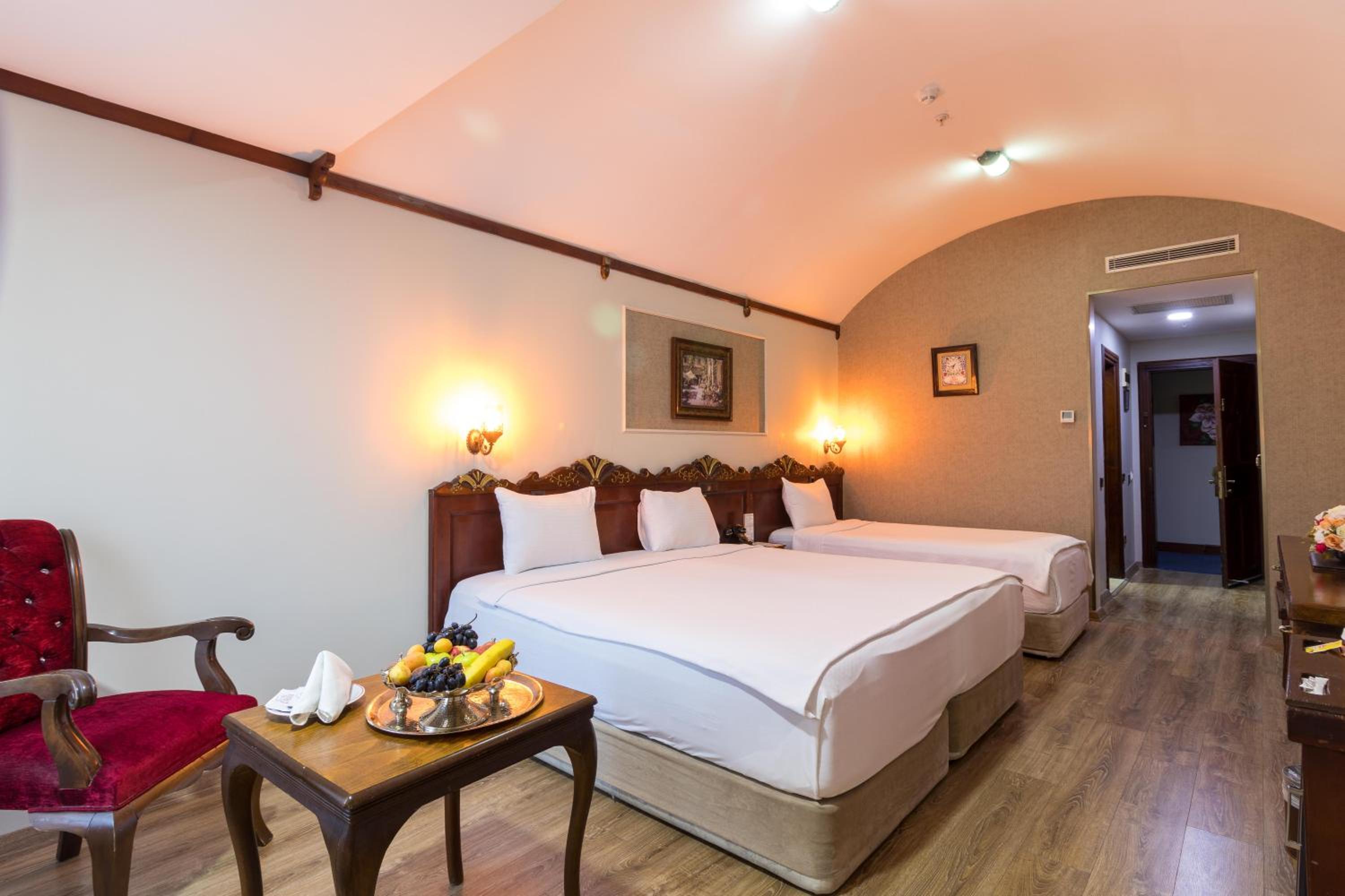 Double Room - Photo 11