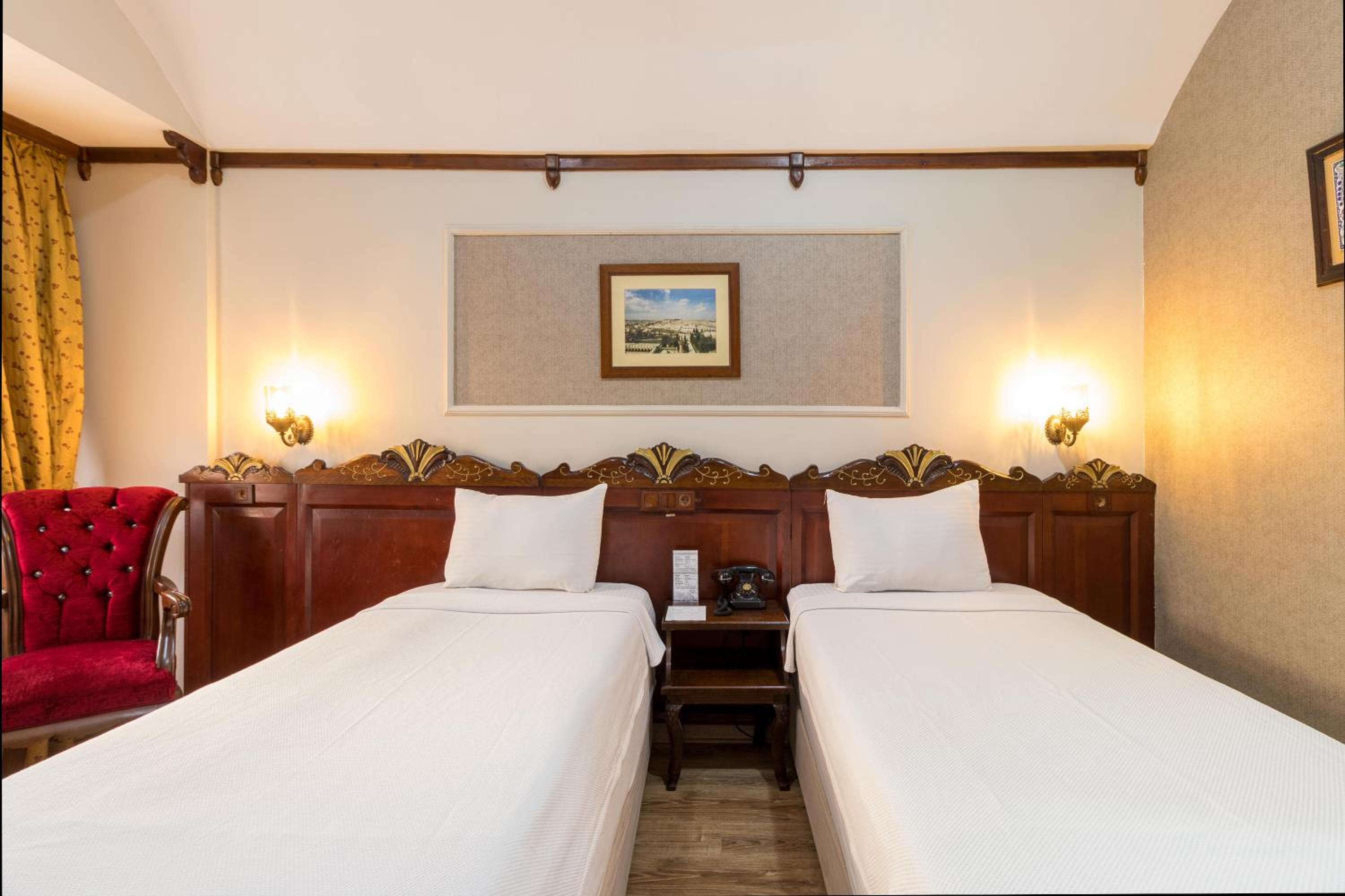 Double Room - Photo 9
