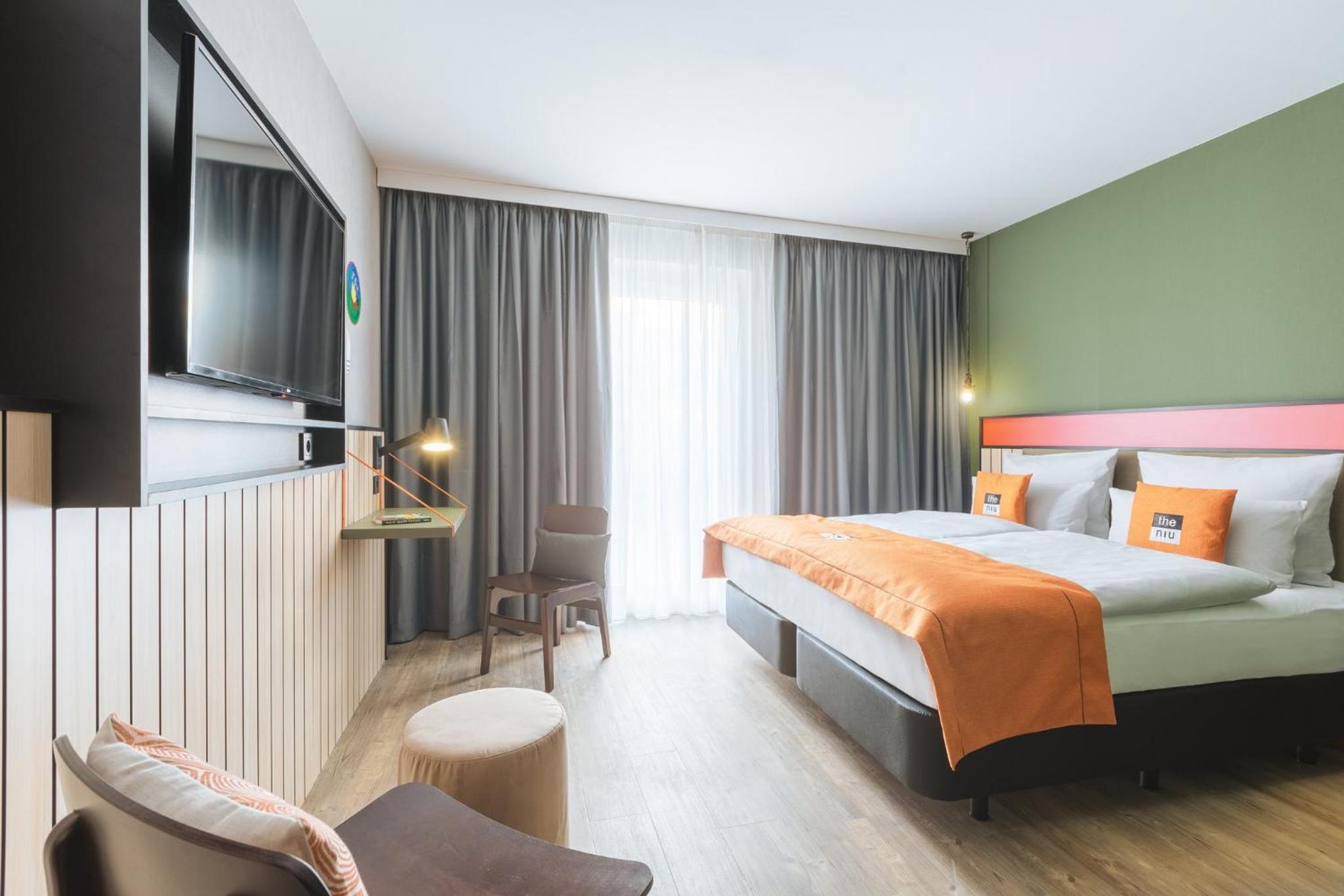 Premium Queen Room - Photo 6