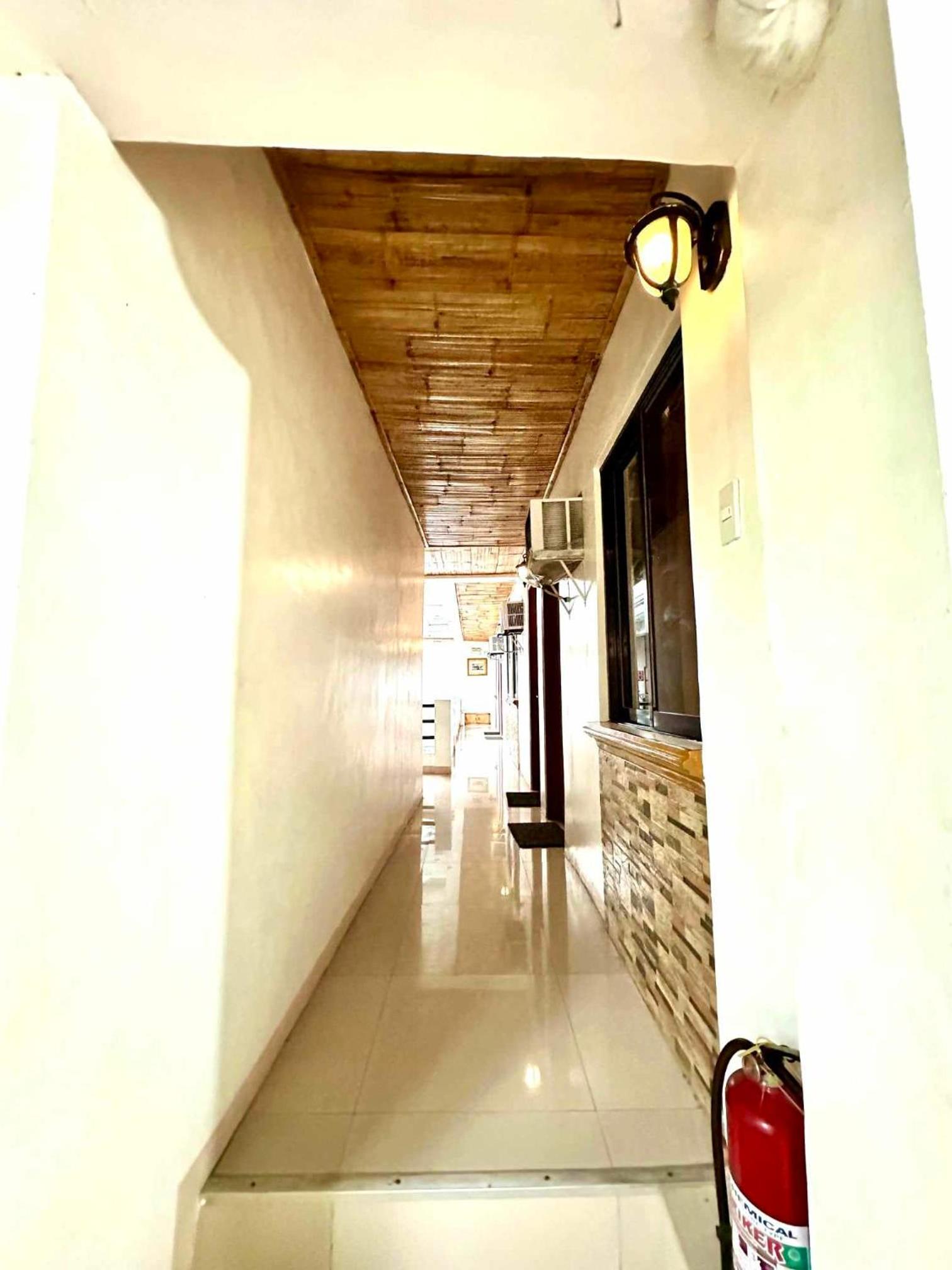 Twin Room - Photo 6