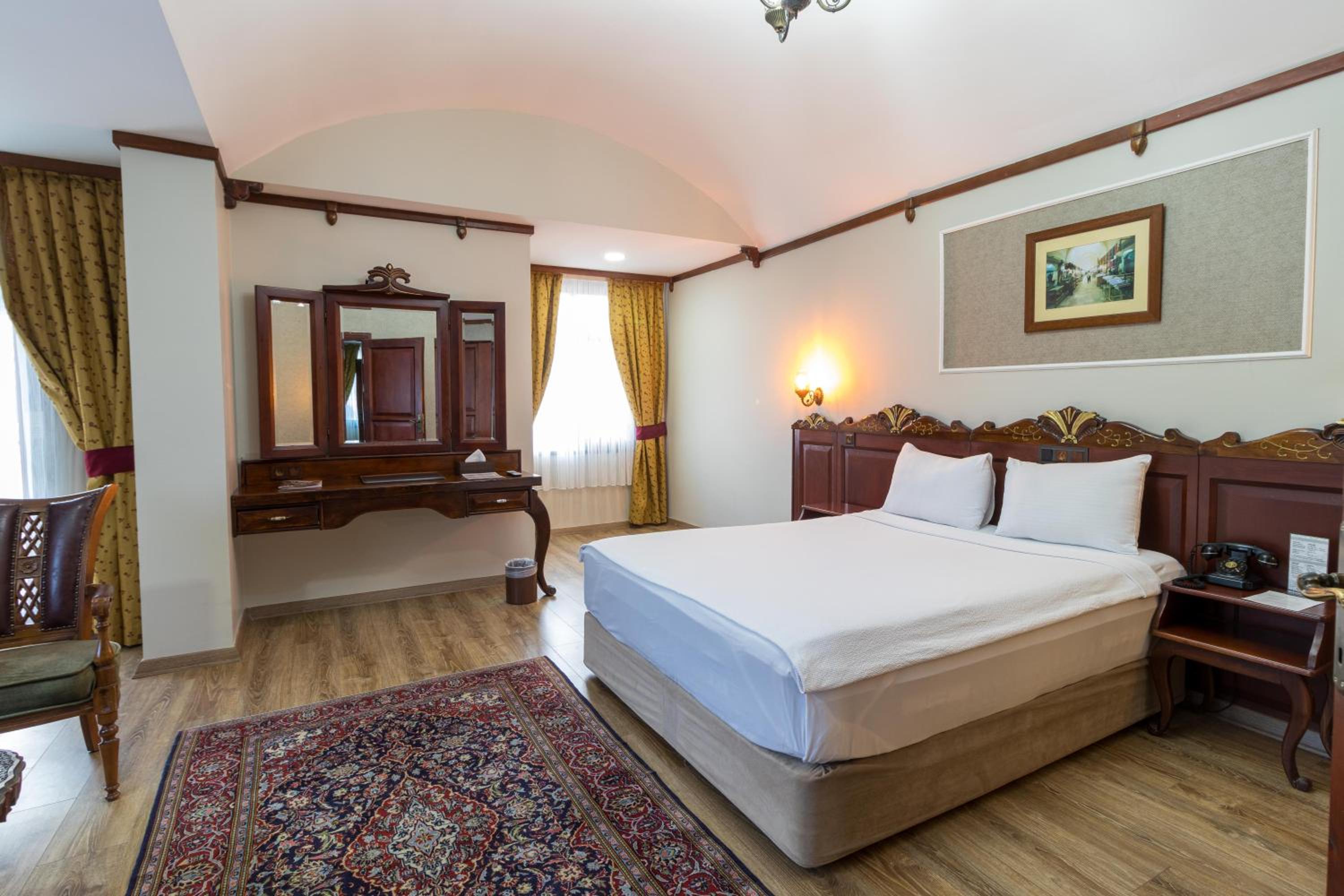 Suite - Photo 5