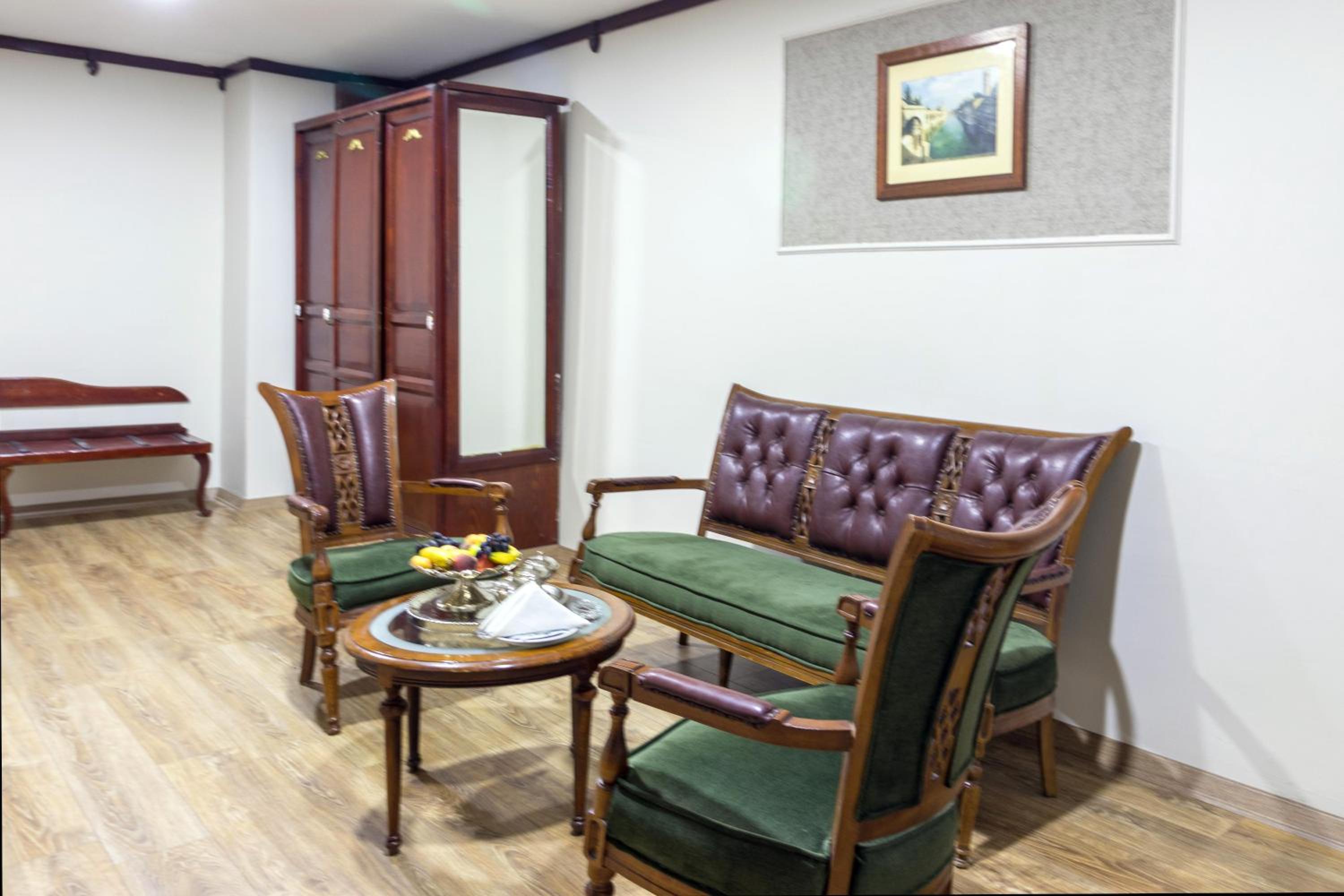 Suite - Photo 6