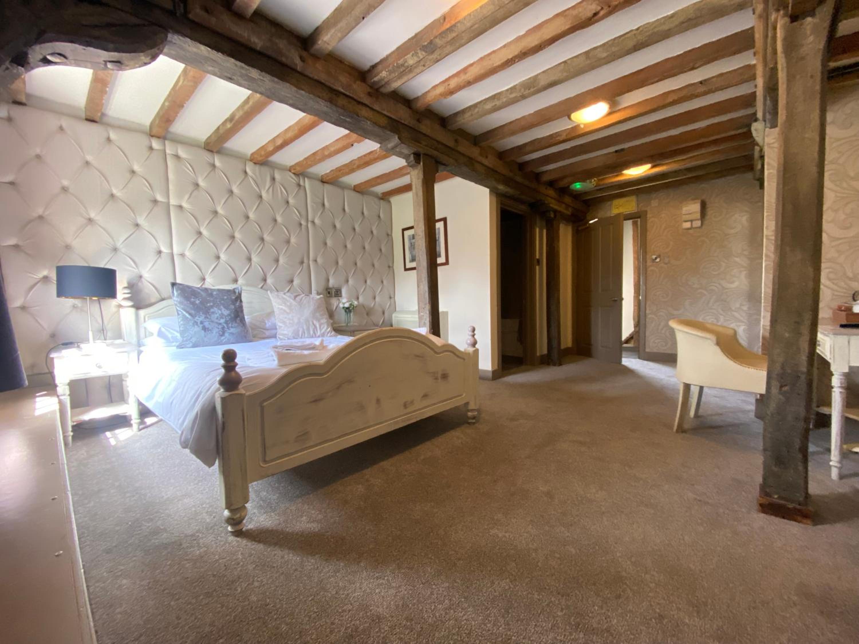 Double Room with Private Bathroom photo 3