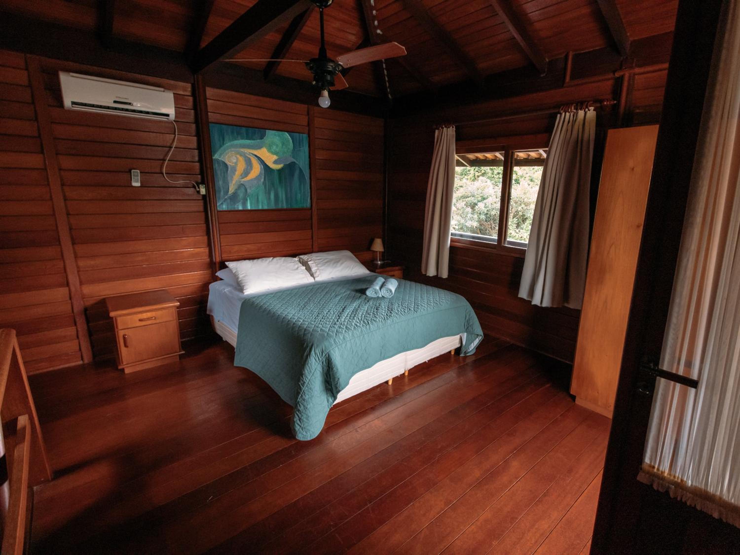 Deluxe Bungalow with Garden View photo 3