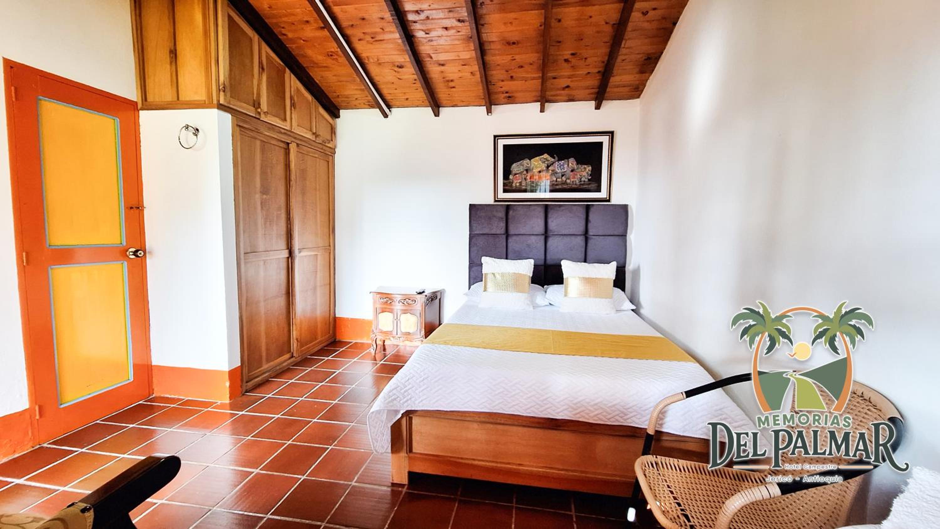 Double Room With Private Bathroom photo 2