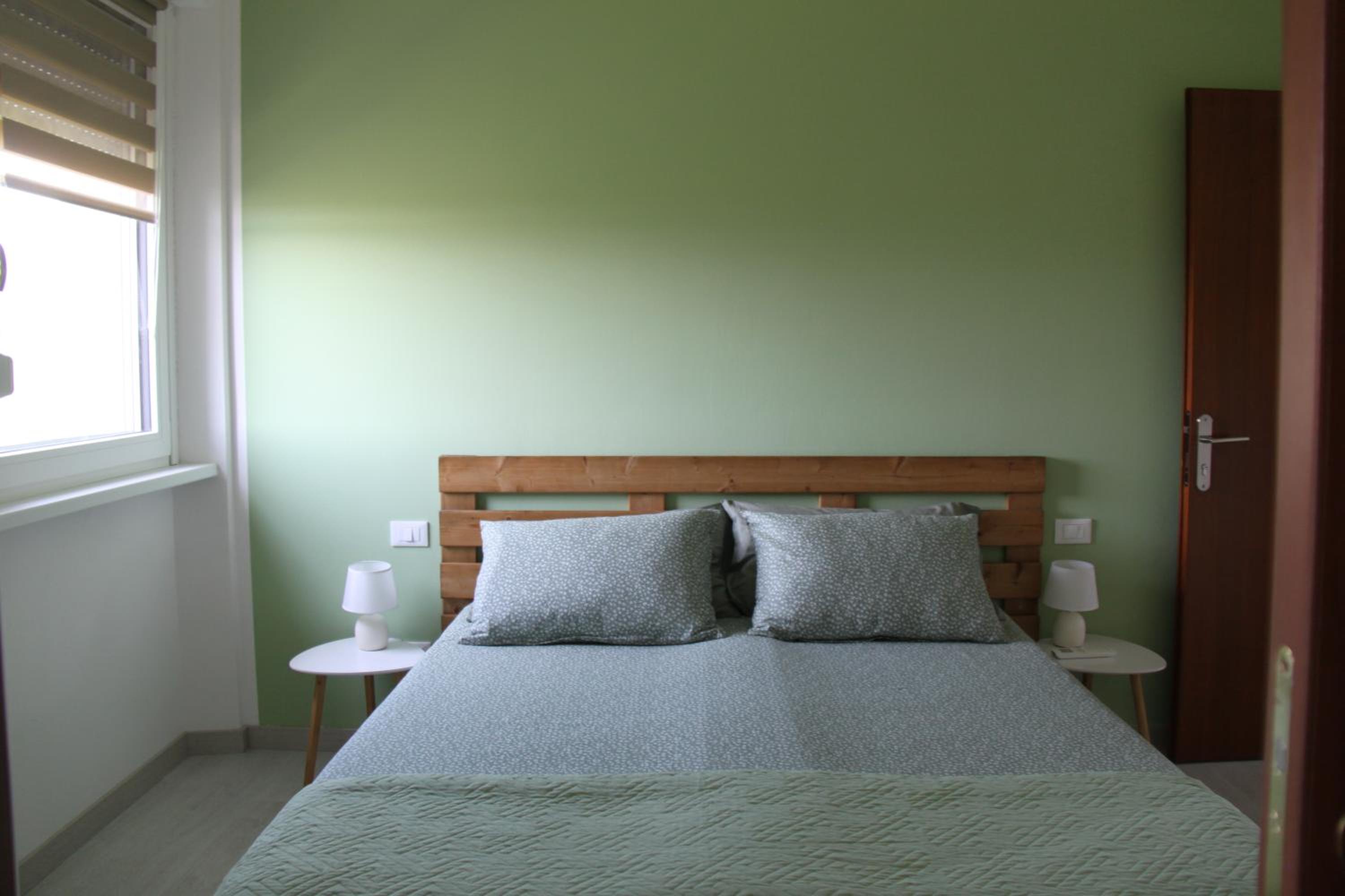 Double or Twin Room with Private Bathroom photo 3