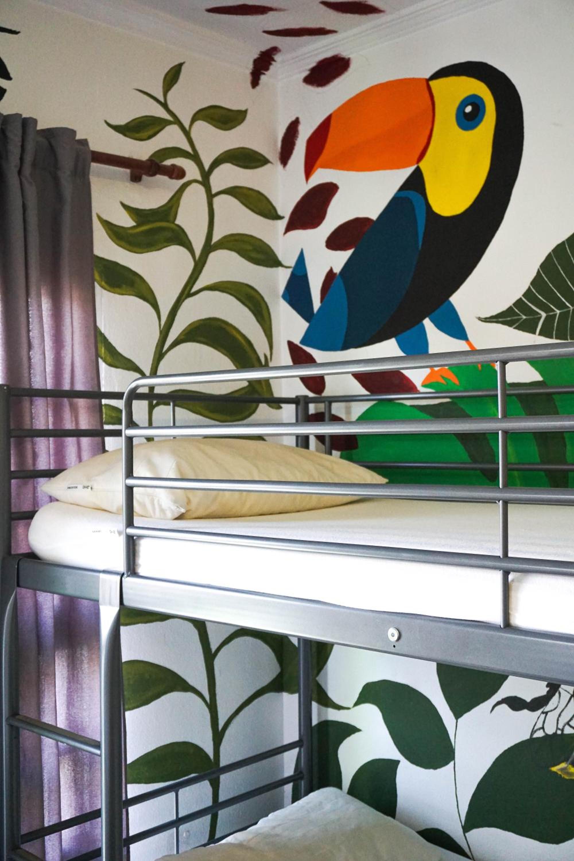 Single Bed in 10-Bed Dormitory Room photo 3