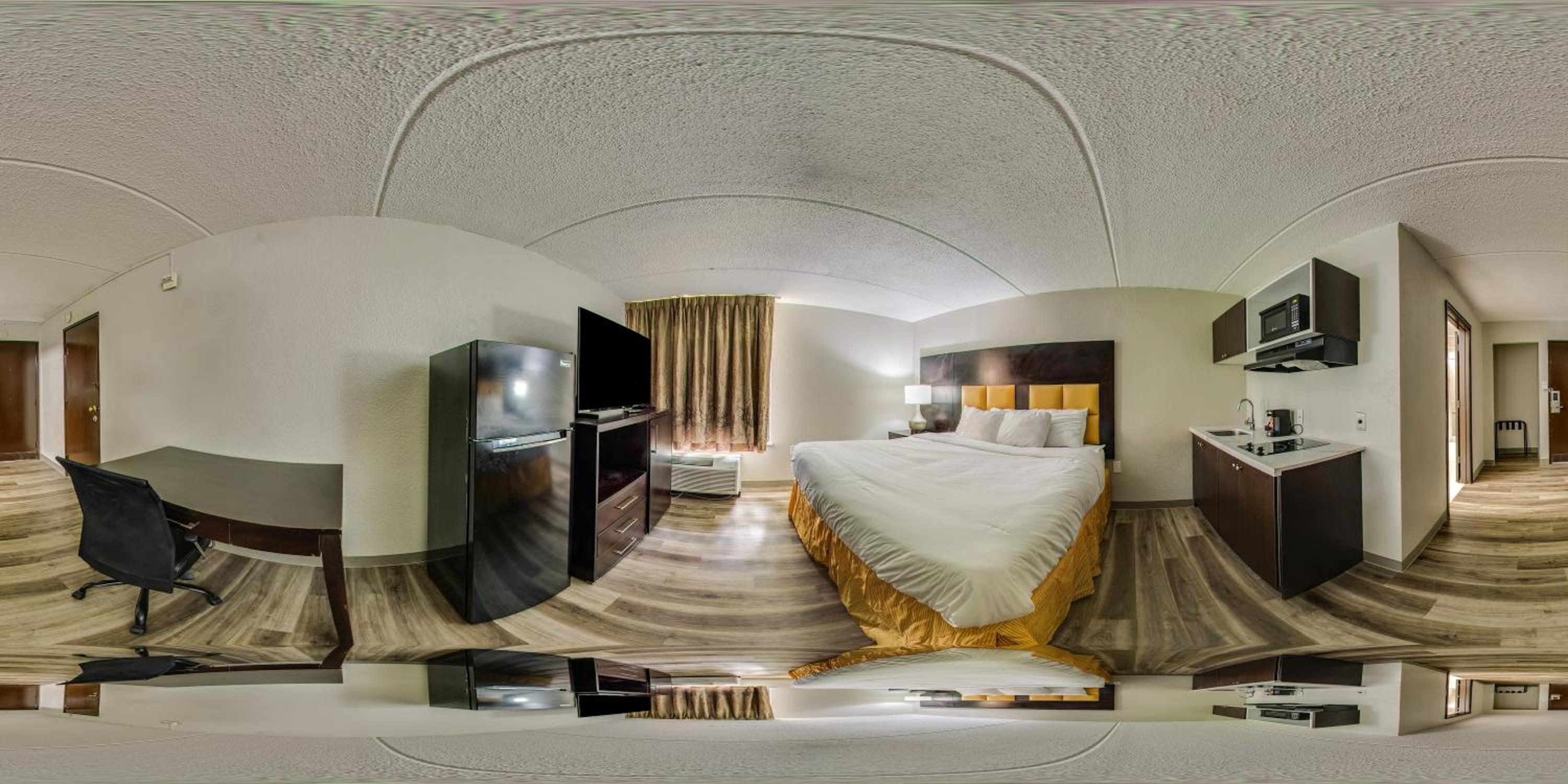King Room with Tub - Disability Access/Non Smoking - Photo 3