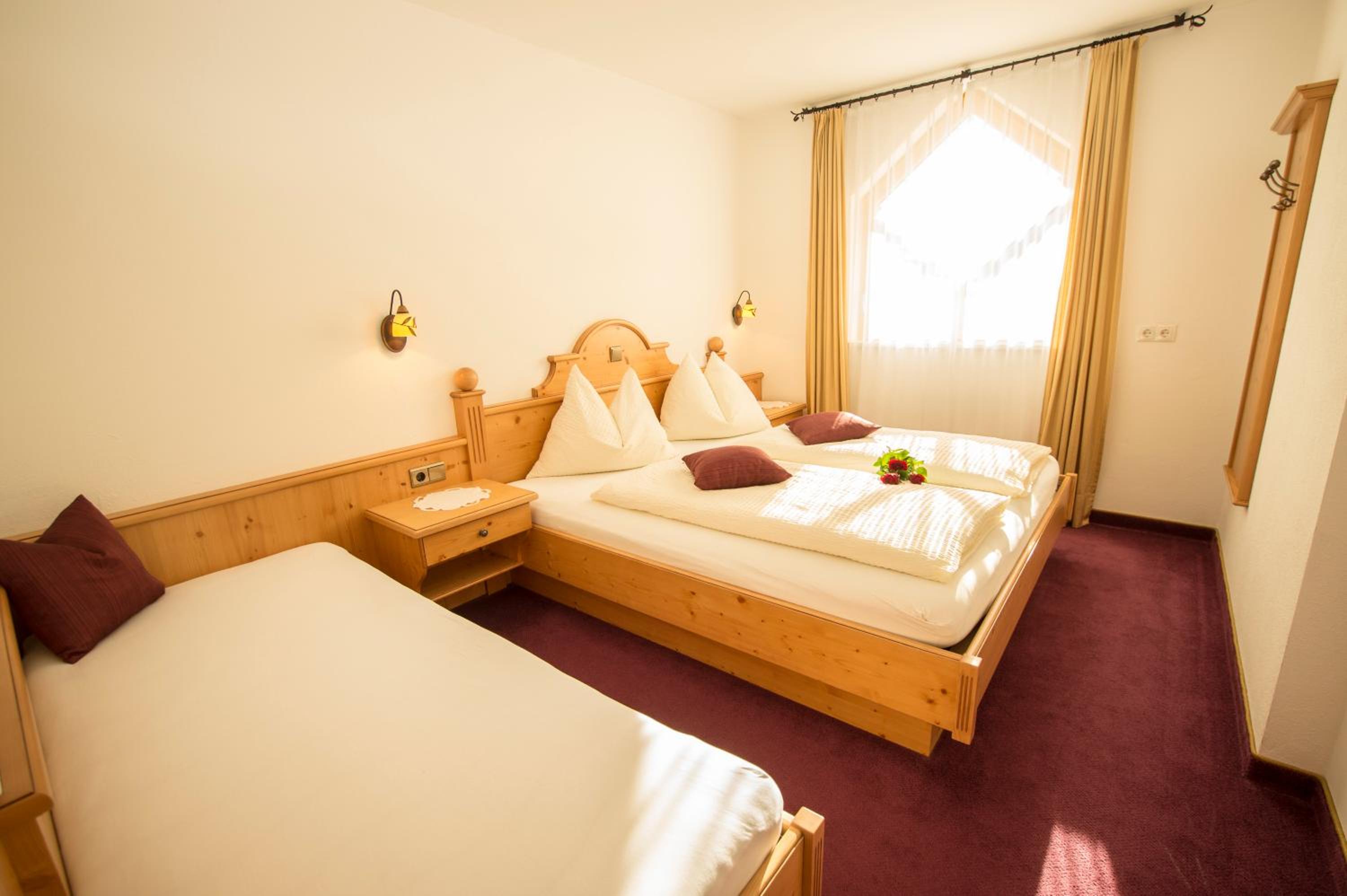 Deluxe Two-Bedroom Apartment with Terrace photo 1