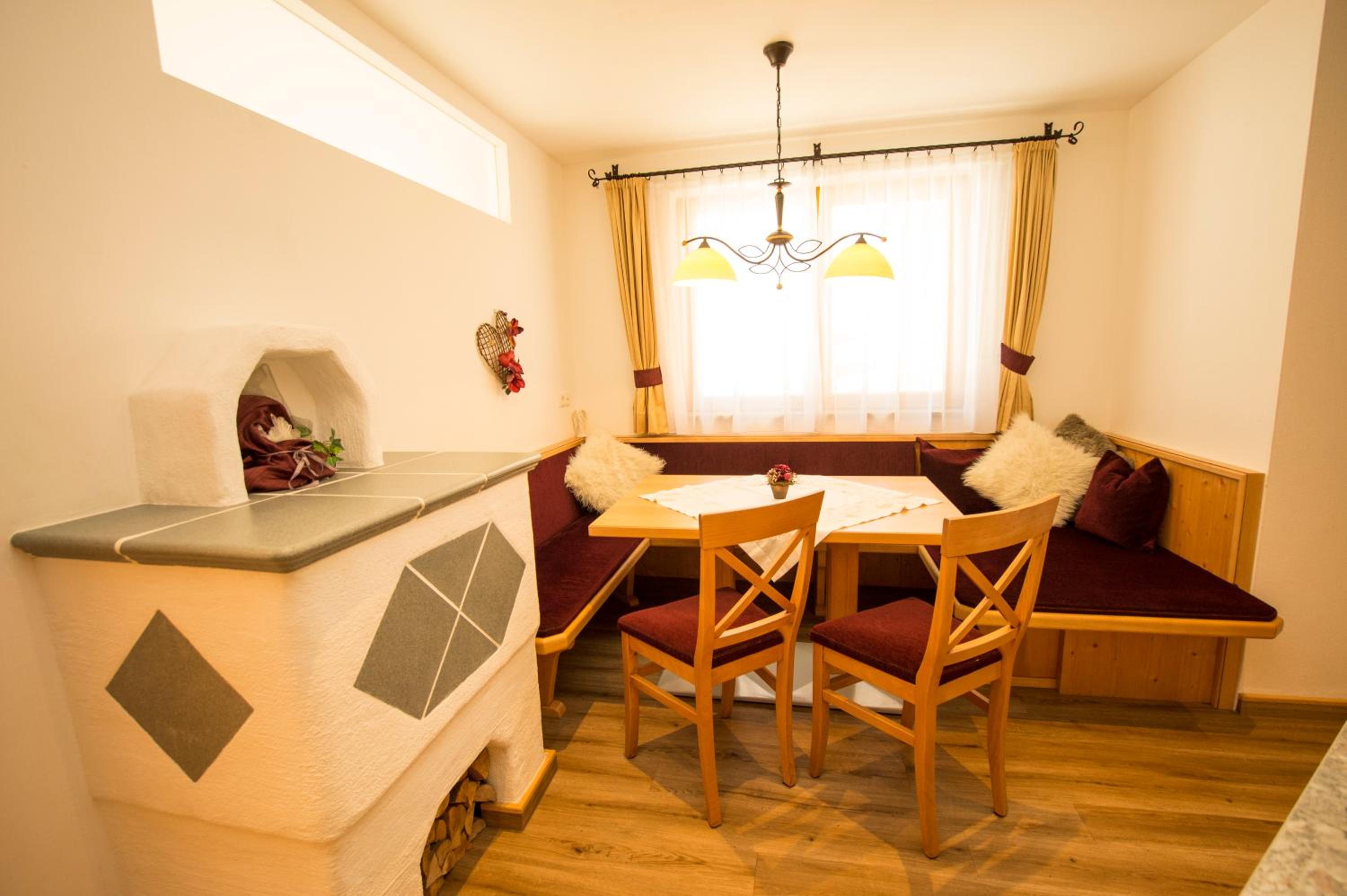 Deluxe Two-Bedroom Apartment with Terrace photo 3