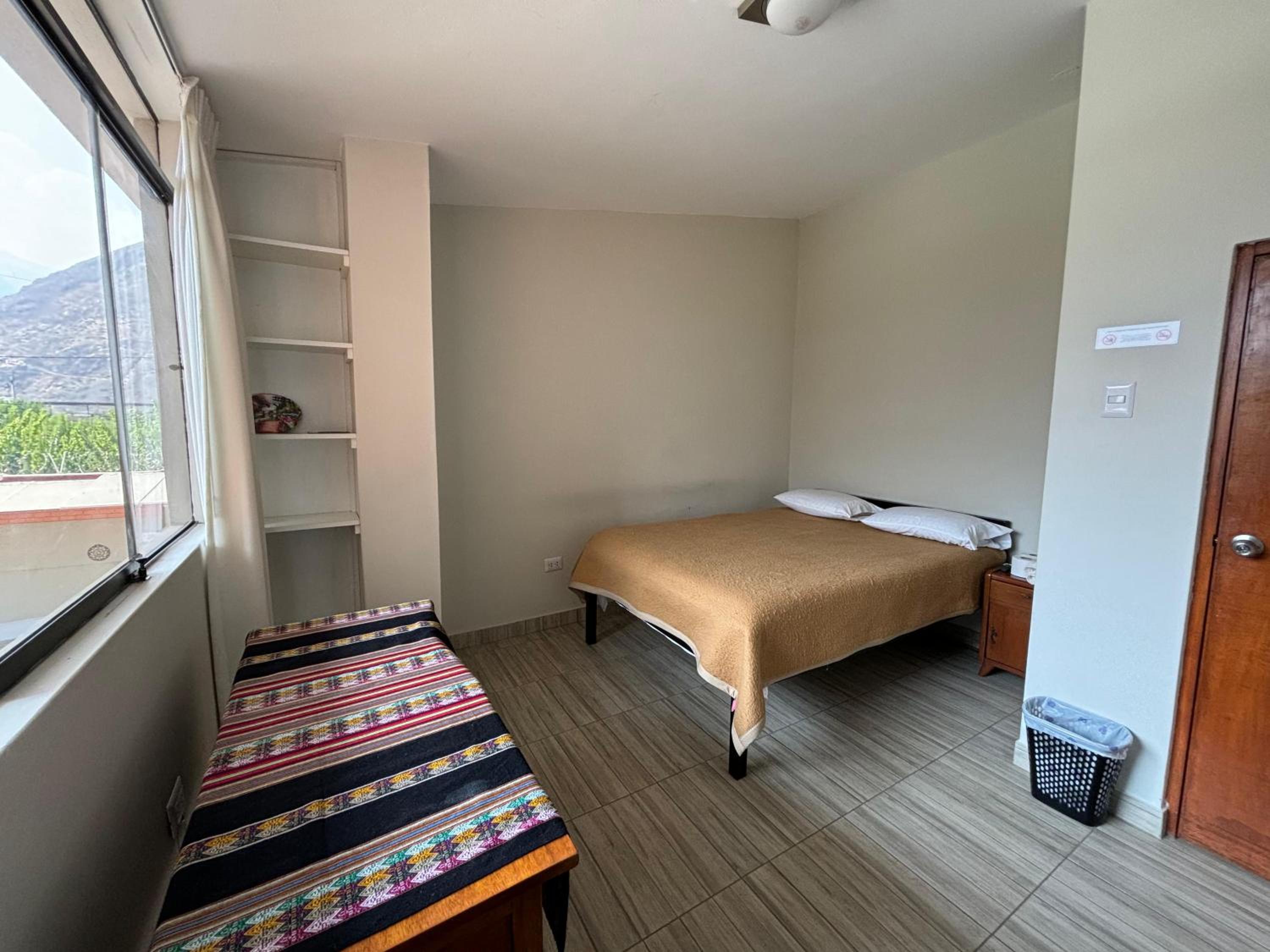 Standard Double Room With Shared Bathroom photo 1