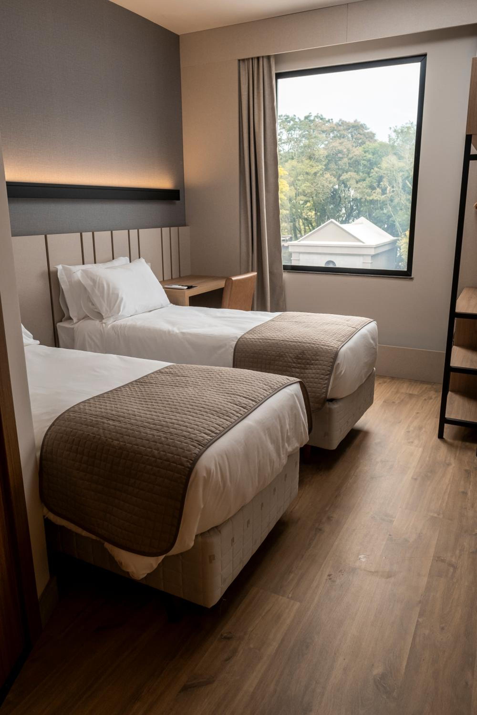 Superior Twin Room photo 2