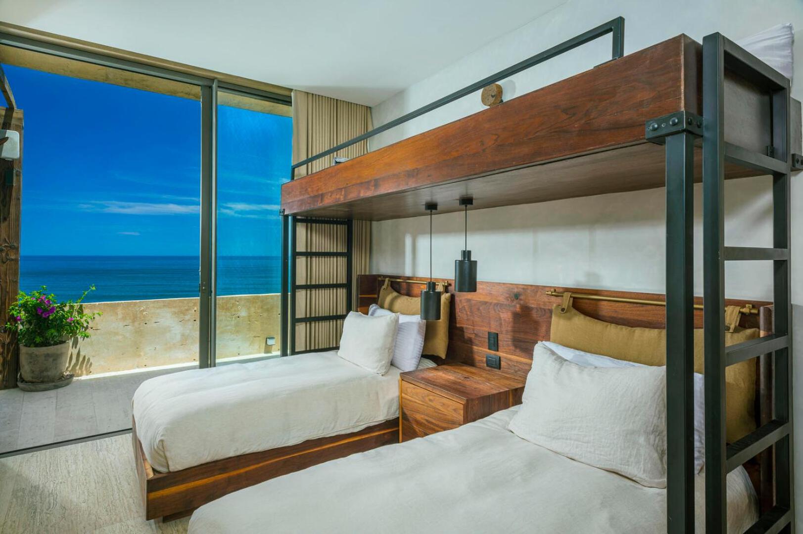 Three-Bedroom Villa photo 1