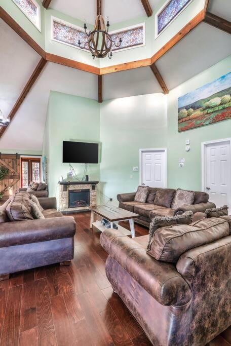 One-Bedroom House photo 1