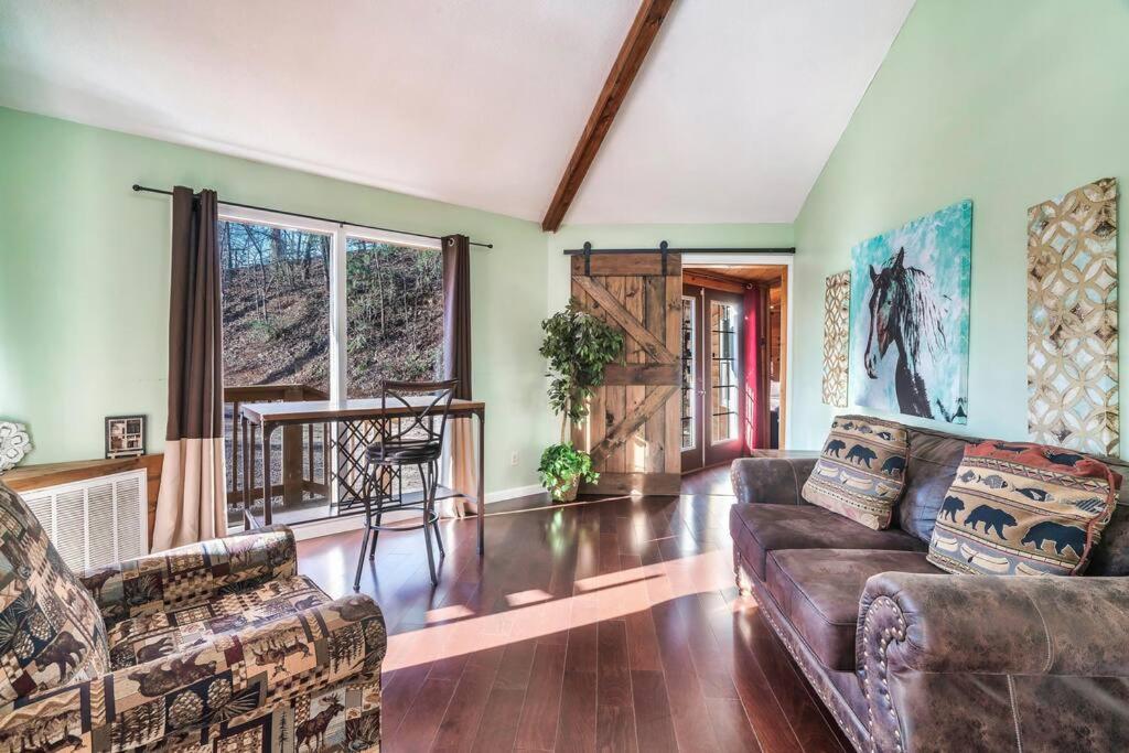 One-Bedroom House photo 2
