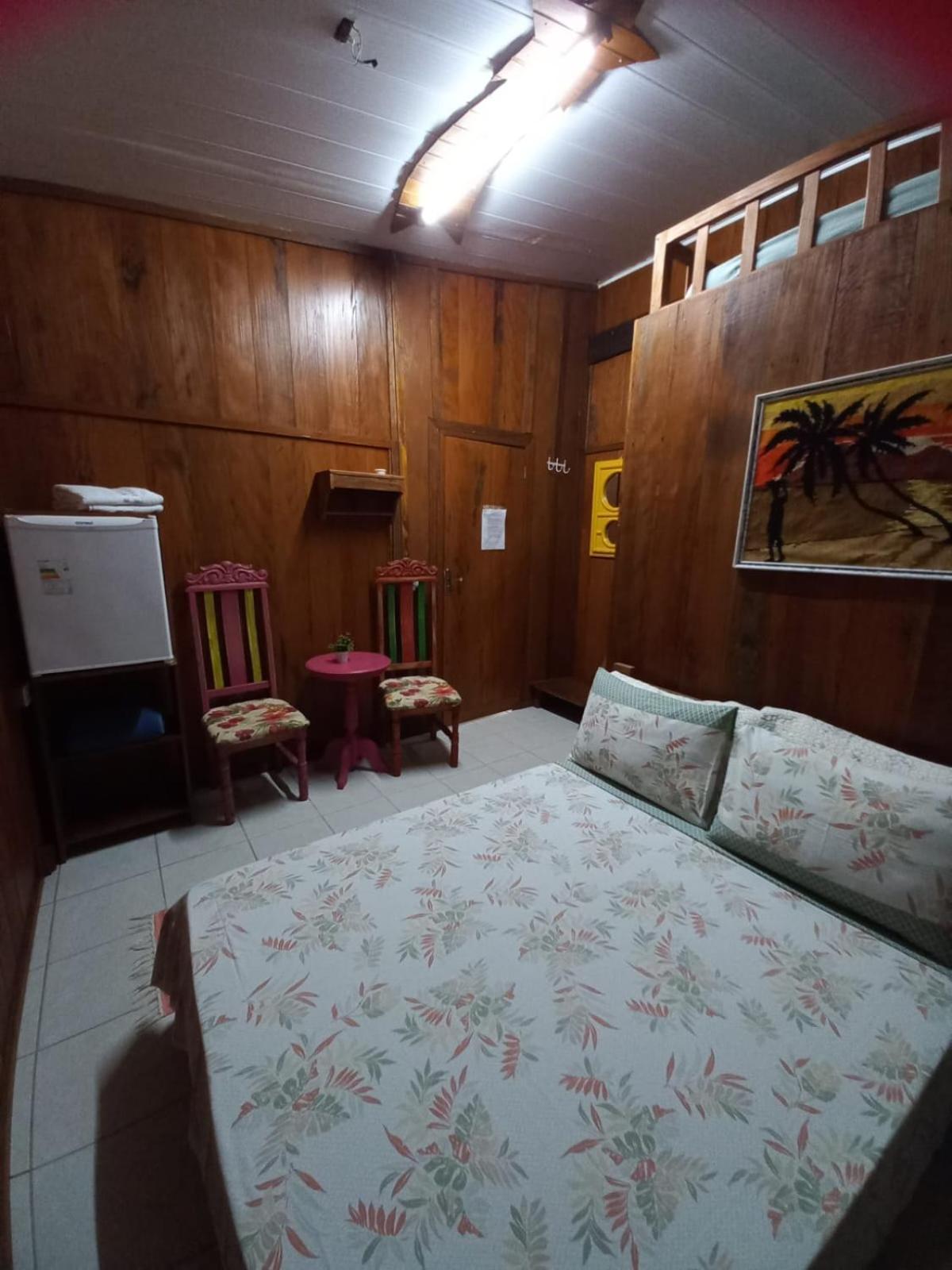 Family Room with Private Bathroom photo 3