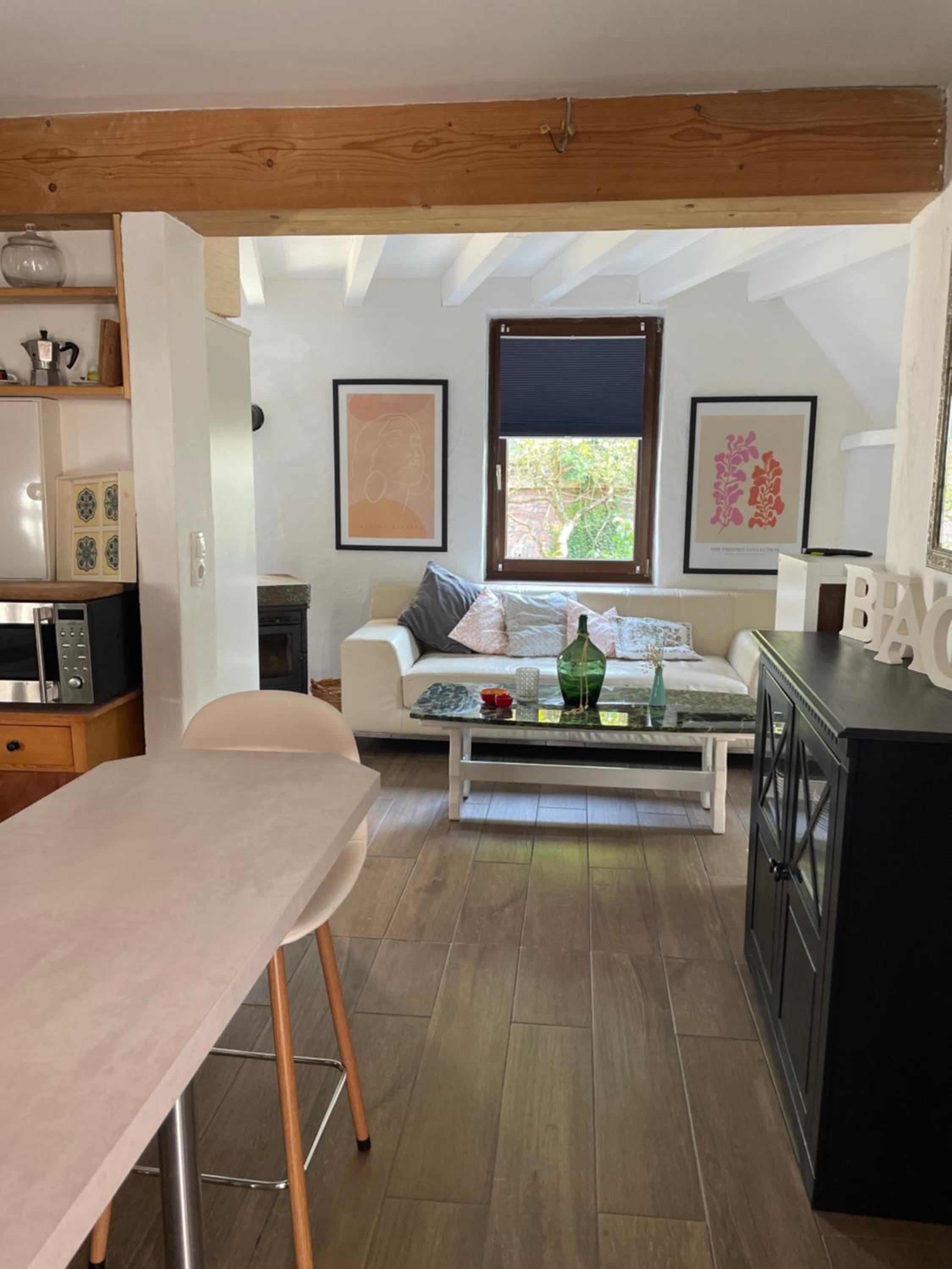 One-Bedroom House photo 1