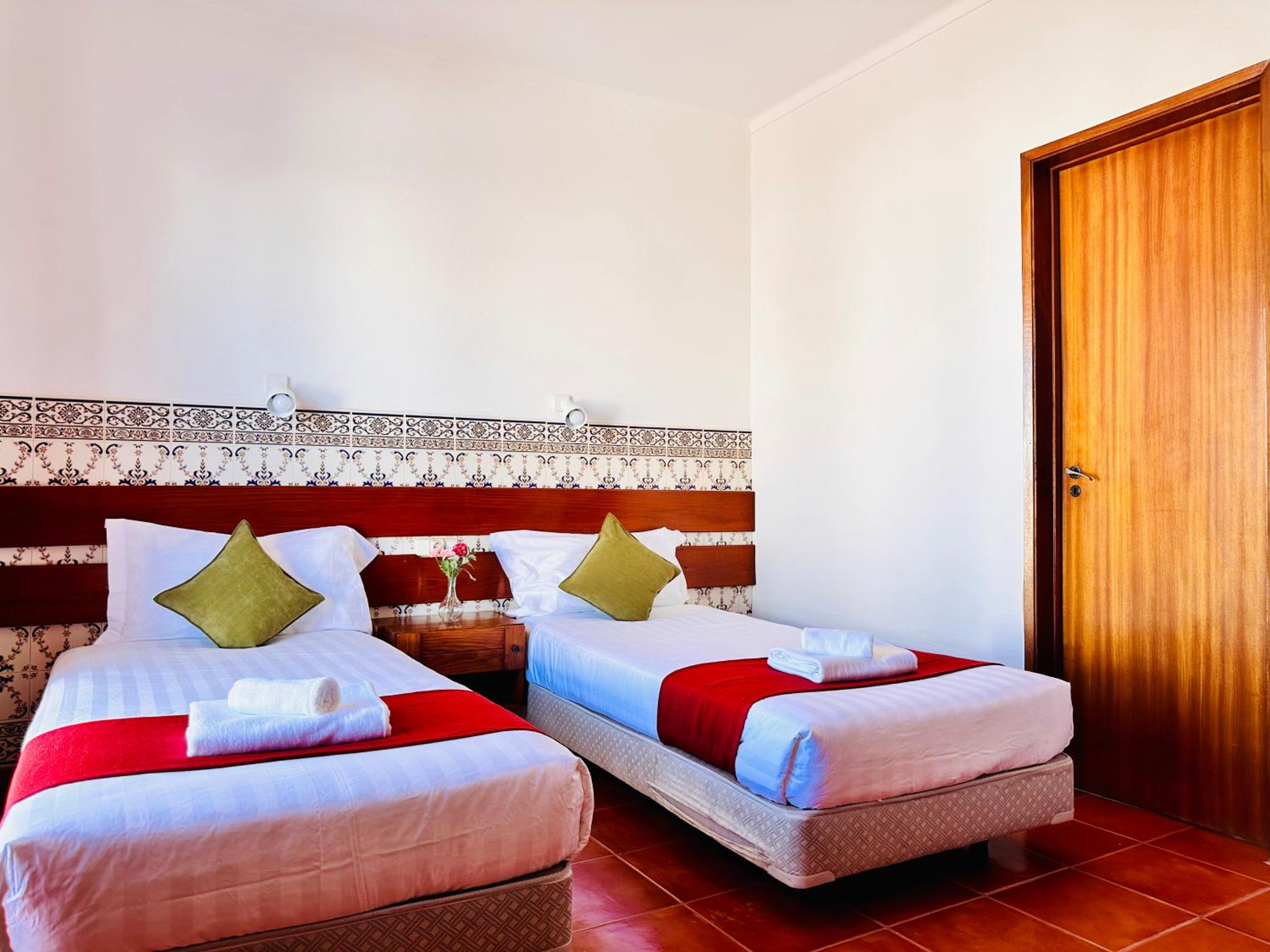 Twin Room with Terrace - Photo 4