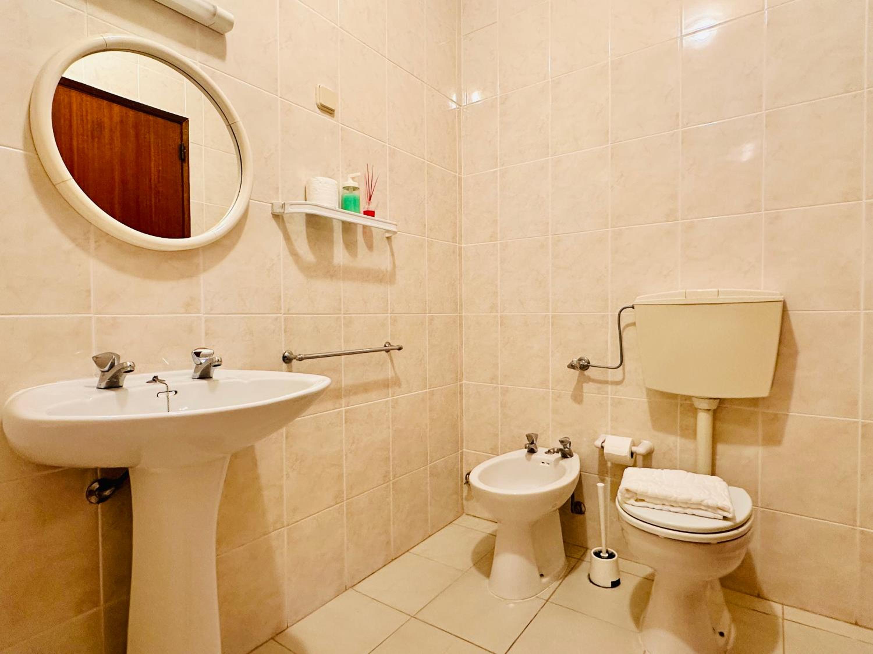 Twin Room with Terrace - Photo 6