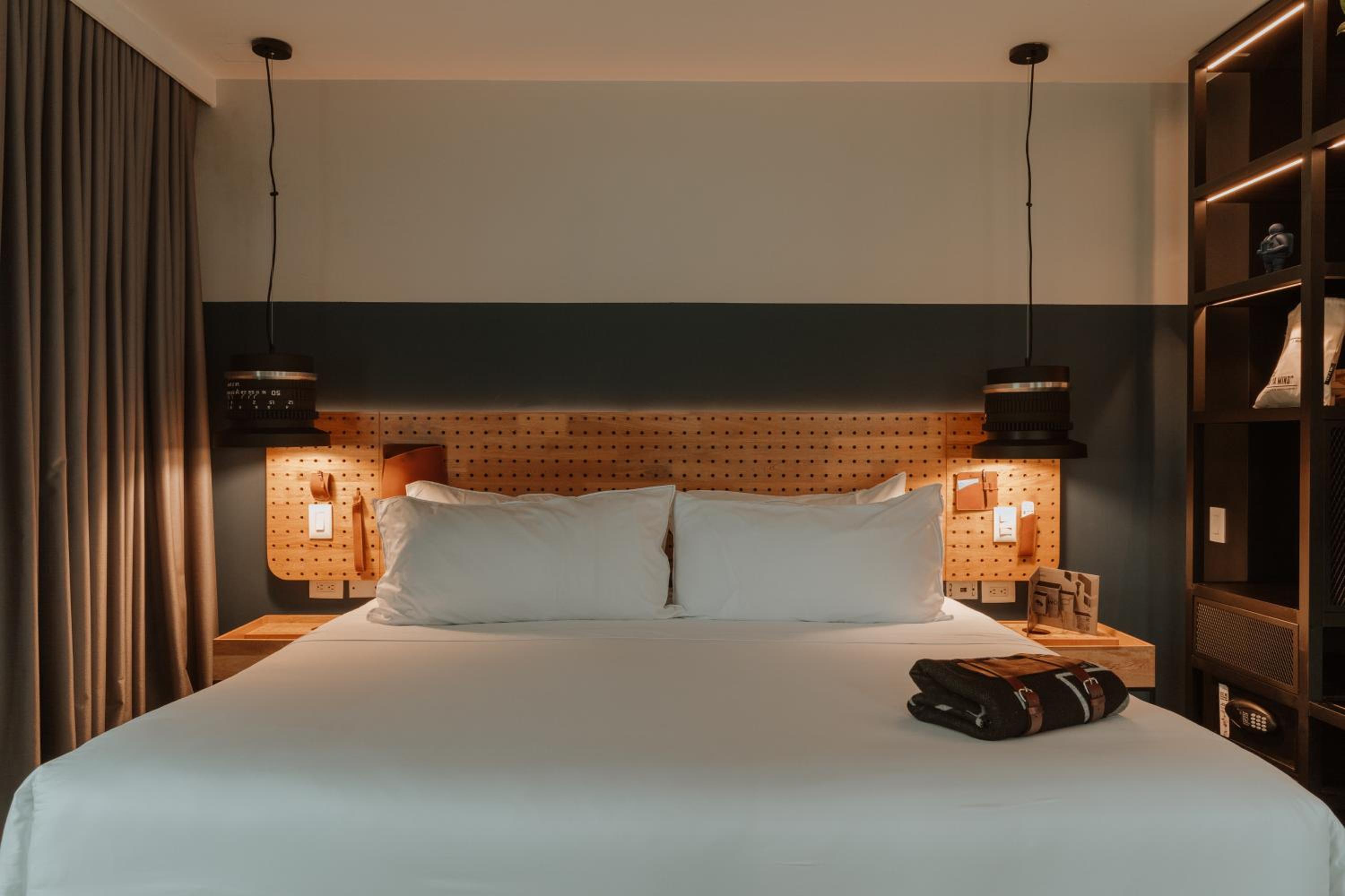 Superior Suite - Photo 6