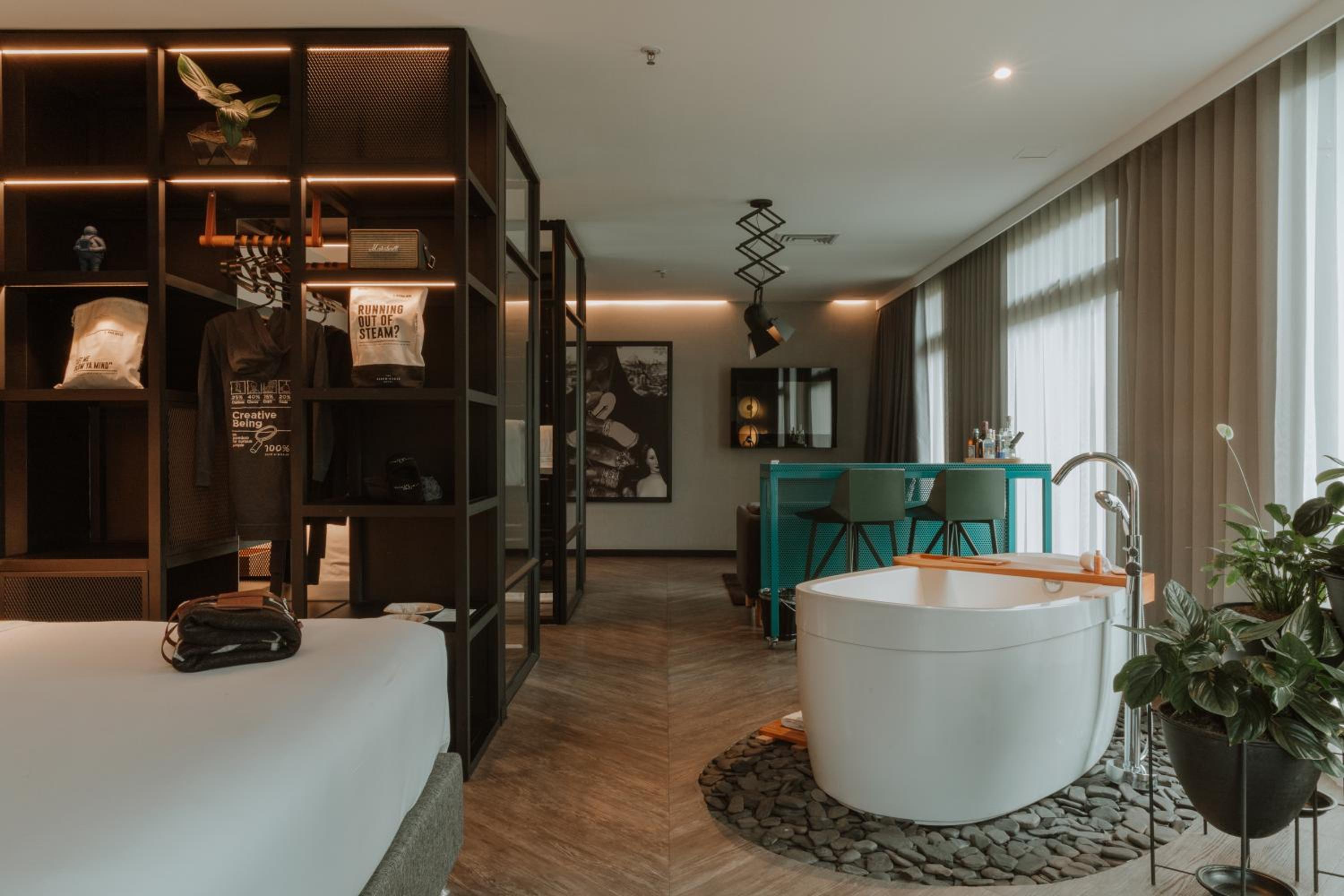 Superior Suite - Photo 1