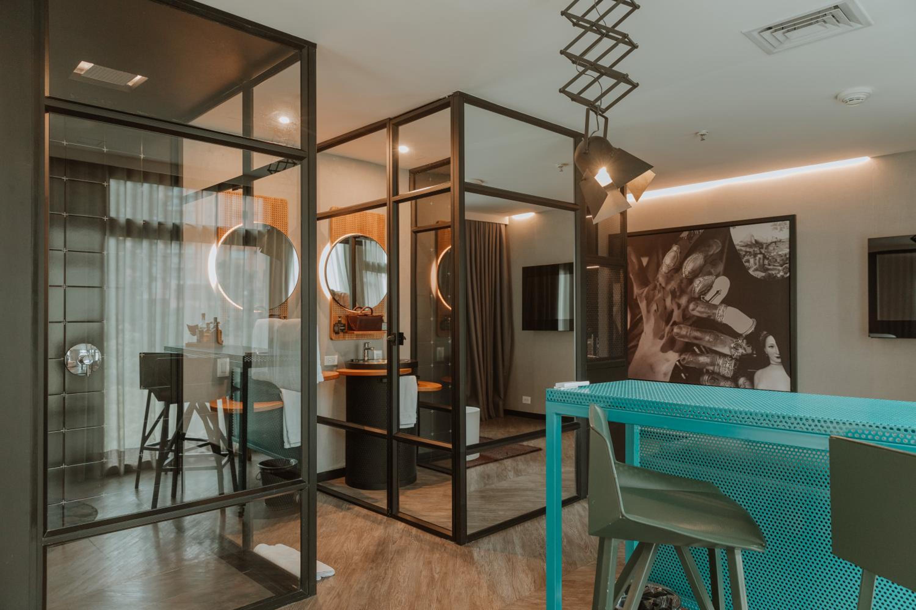 Superior Suite - Photo 5