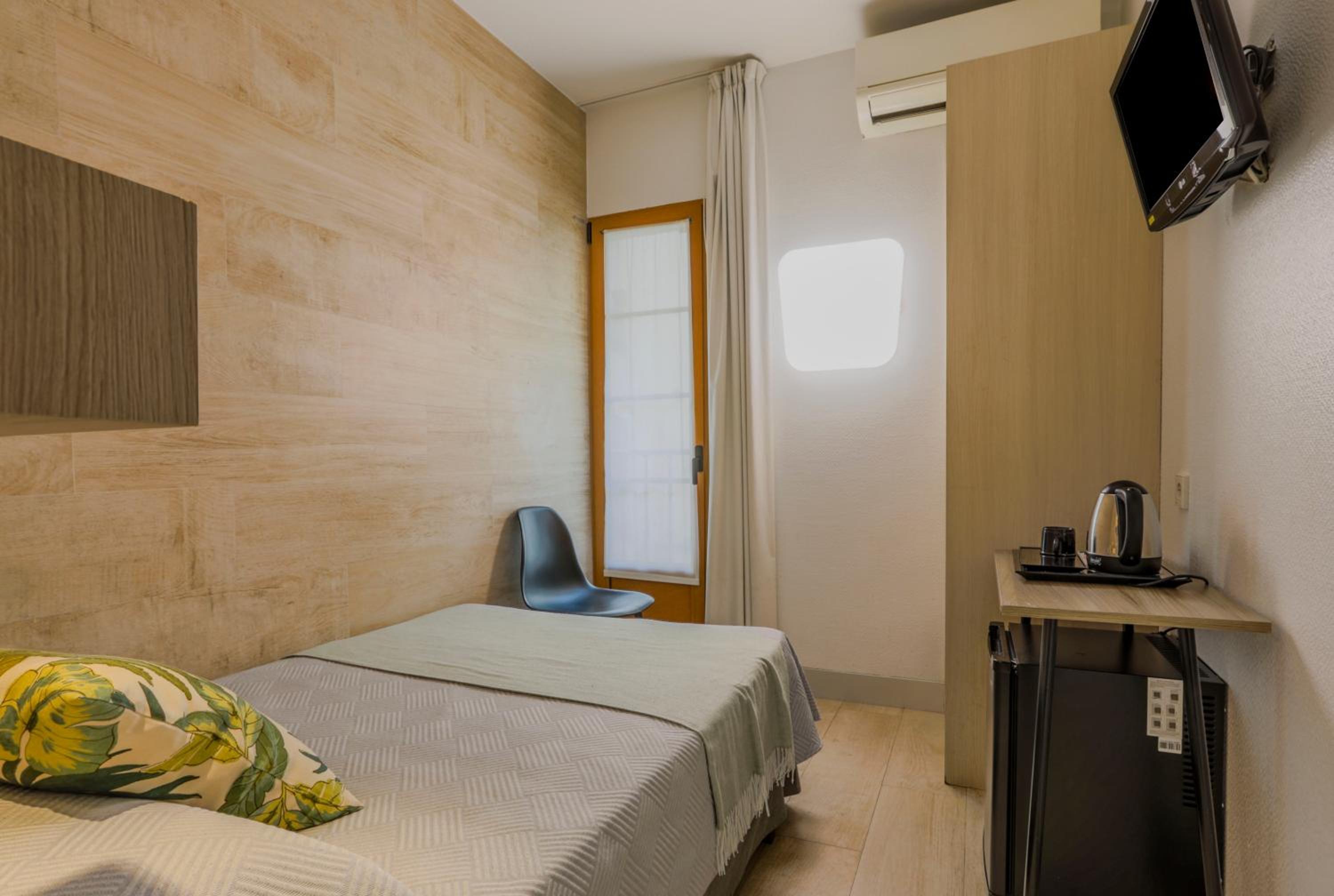 Single Room photo 3