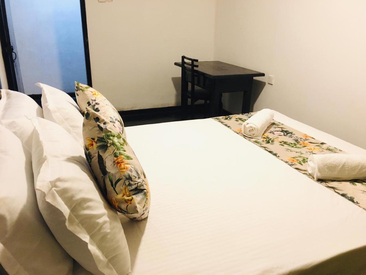 Double Room with Private External Bathroom photo 3