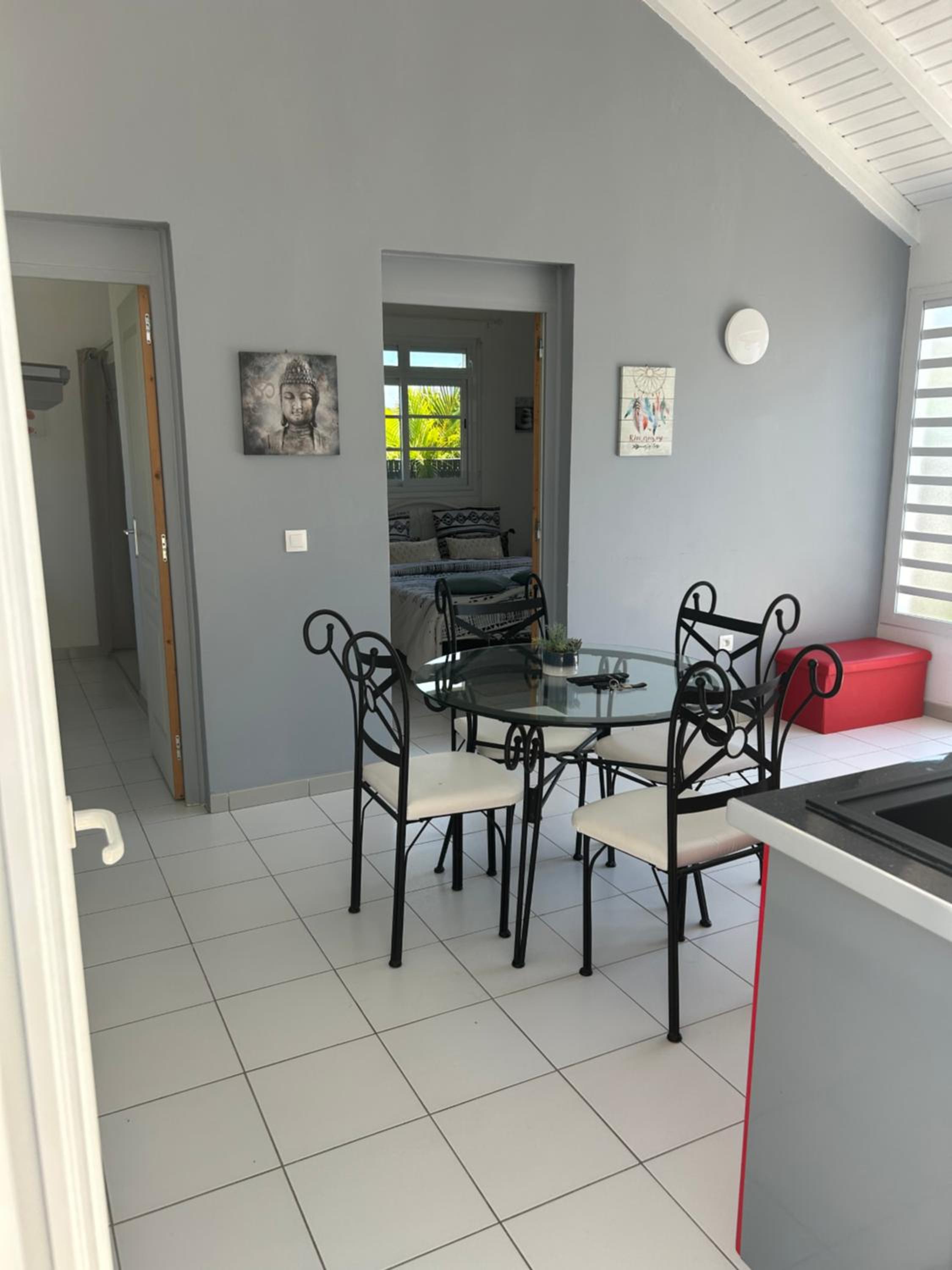 Two-Bedroom House photo 3