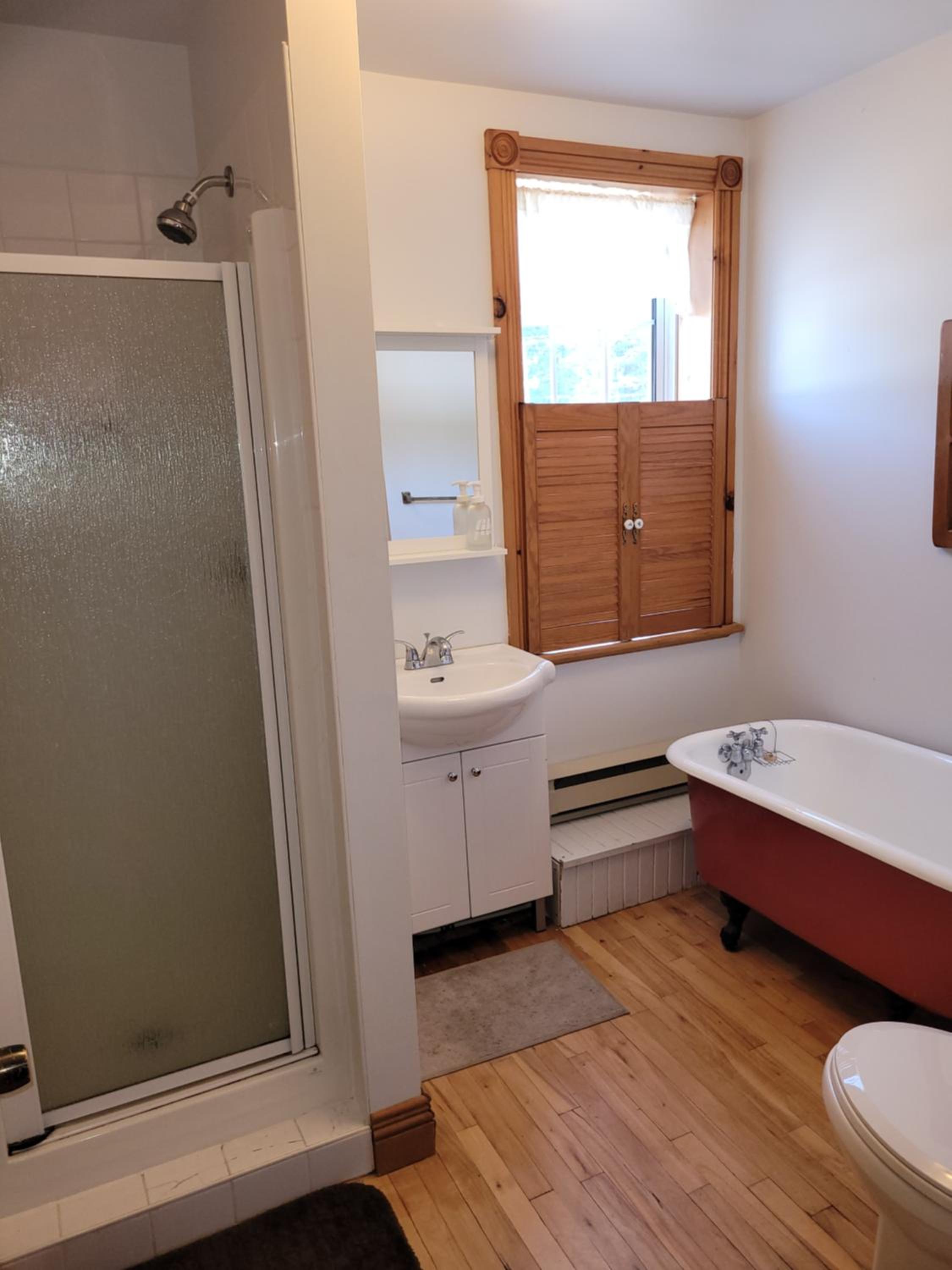Basic Triple Room photo 3