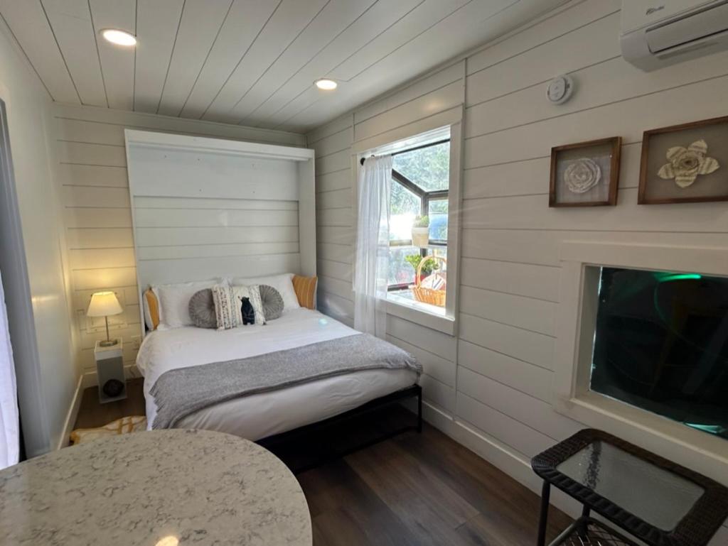 Bungalow photo 1