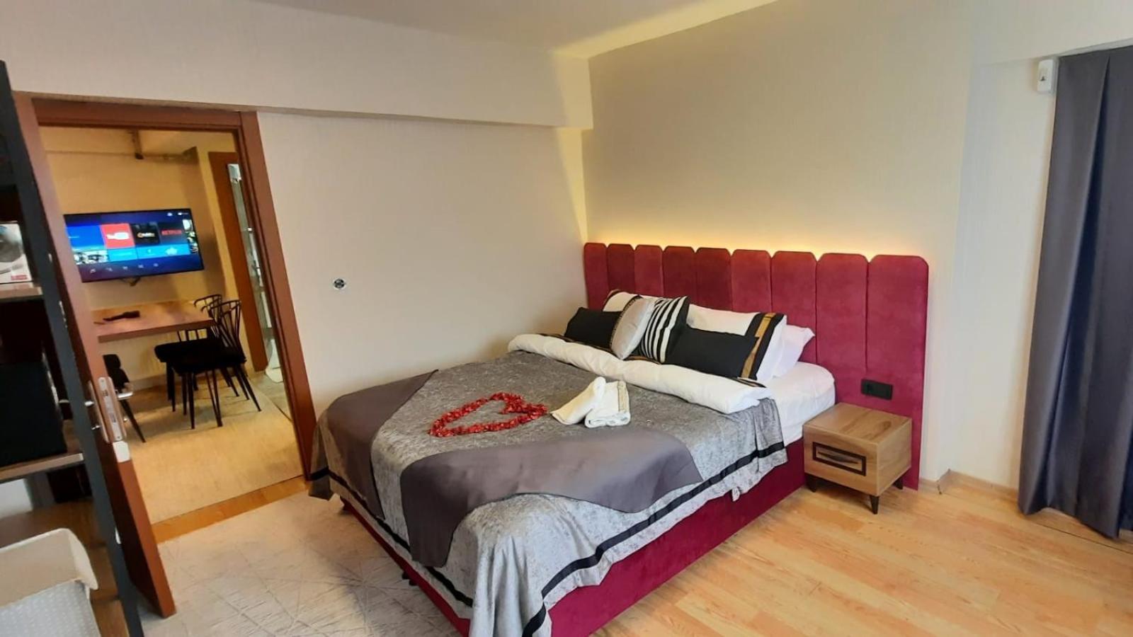 Two-Bedroom Standard Apartment photo 1