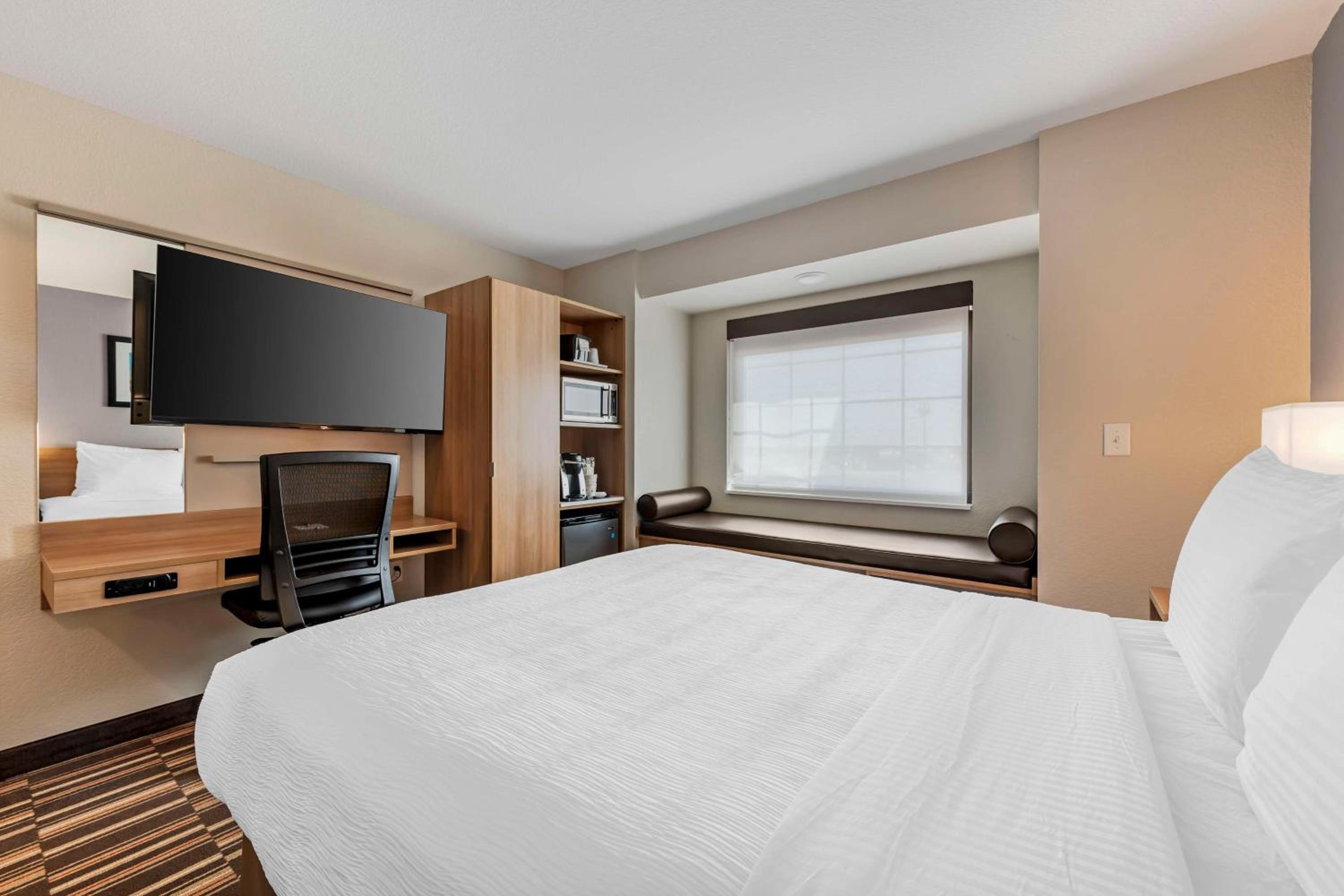 Queen Room - Communication Assistance photo 2