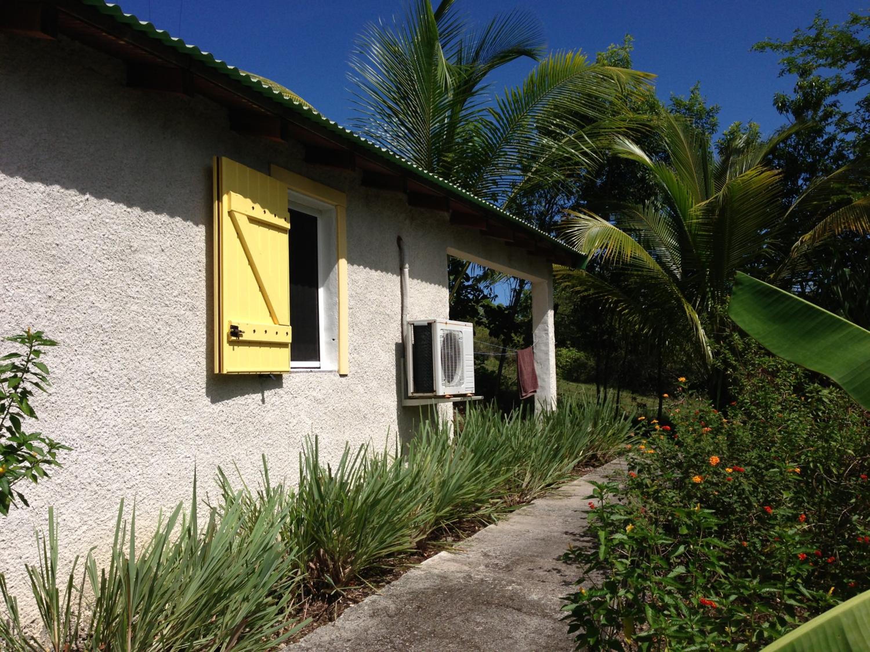 One-Bedroom House photo 2