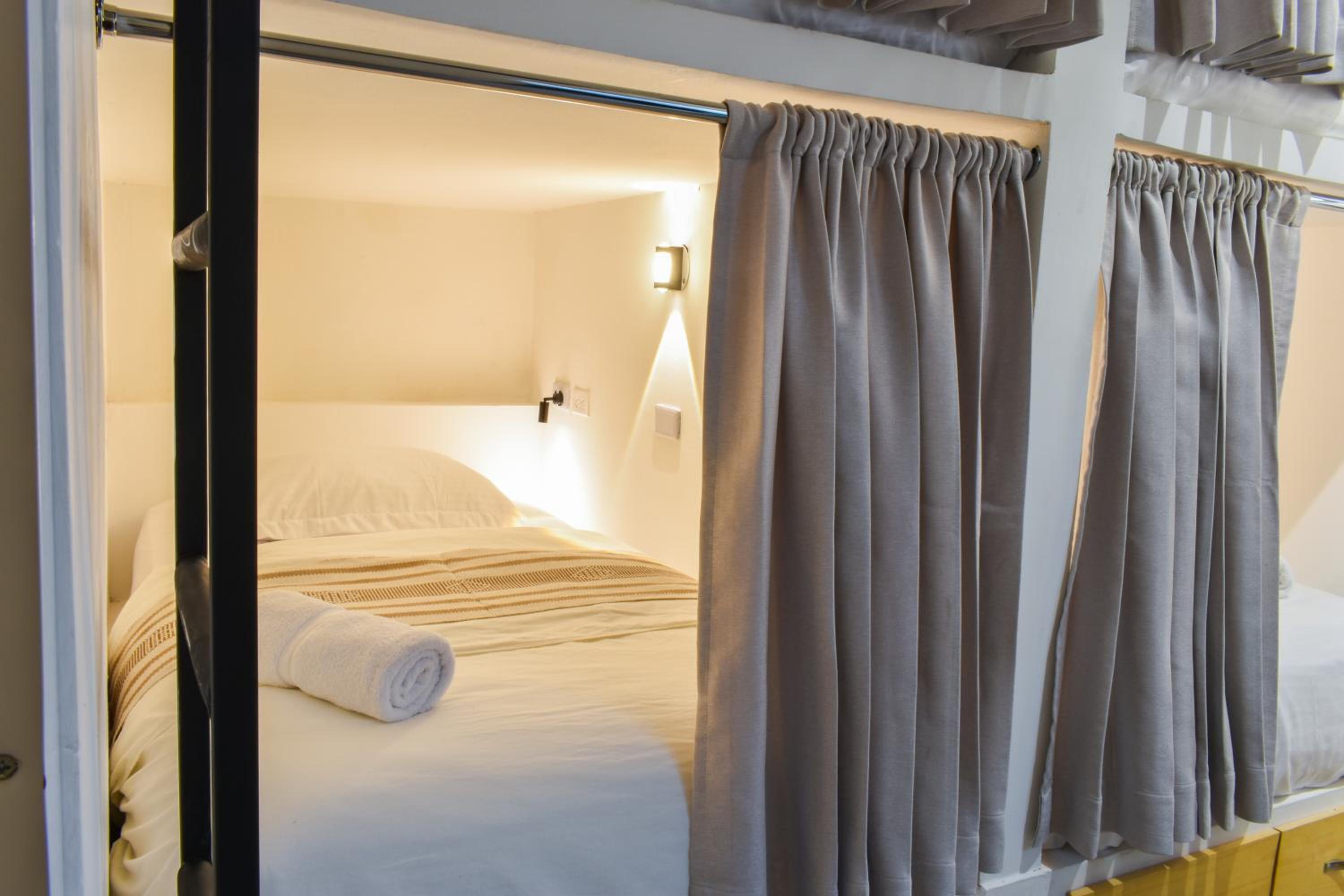 Bed in 4-Bed Mixed Dormitory Room photo 1