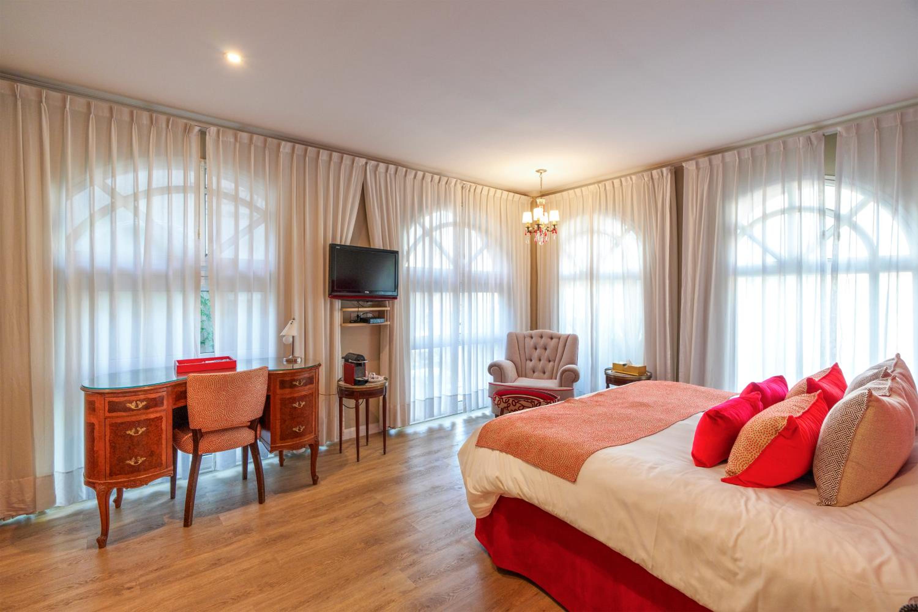 Deluxe Double Room photo 2