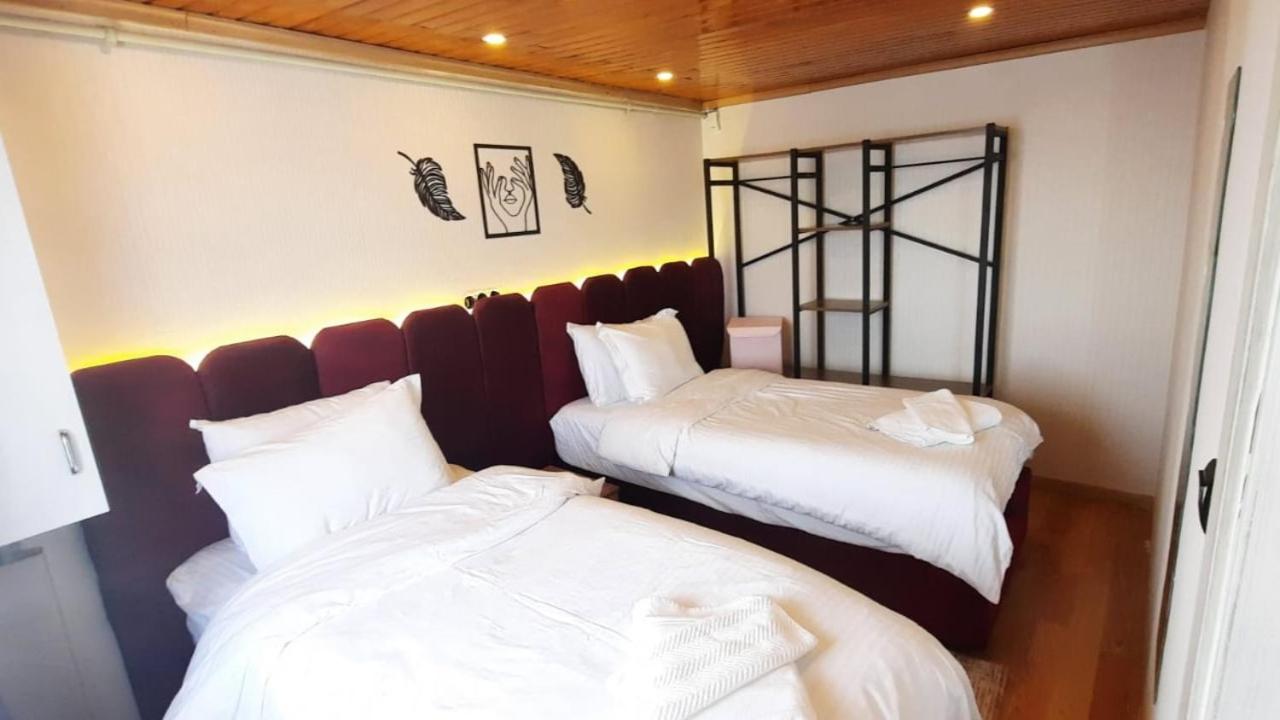 Two-Bedroom Apartment With Balcony photo 3