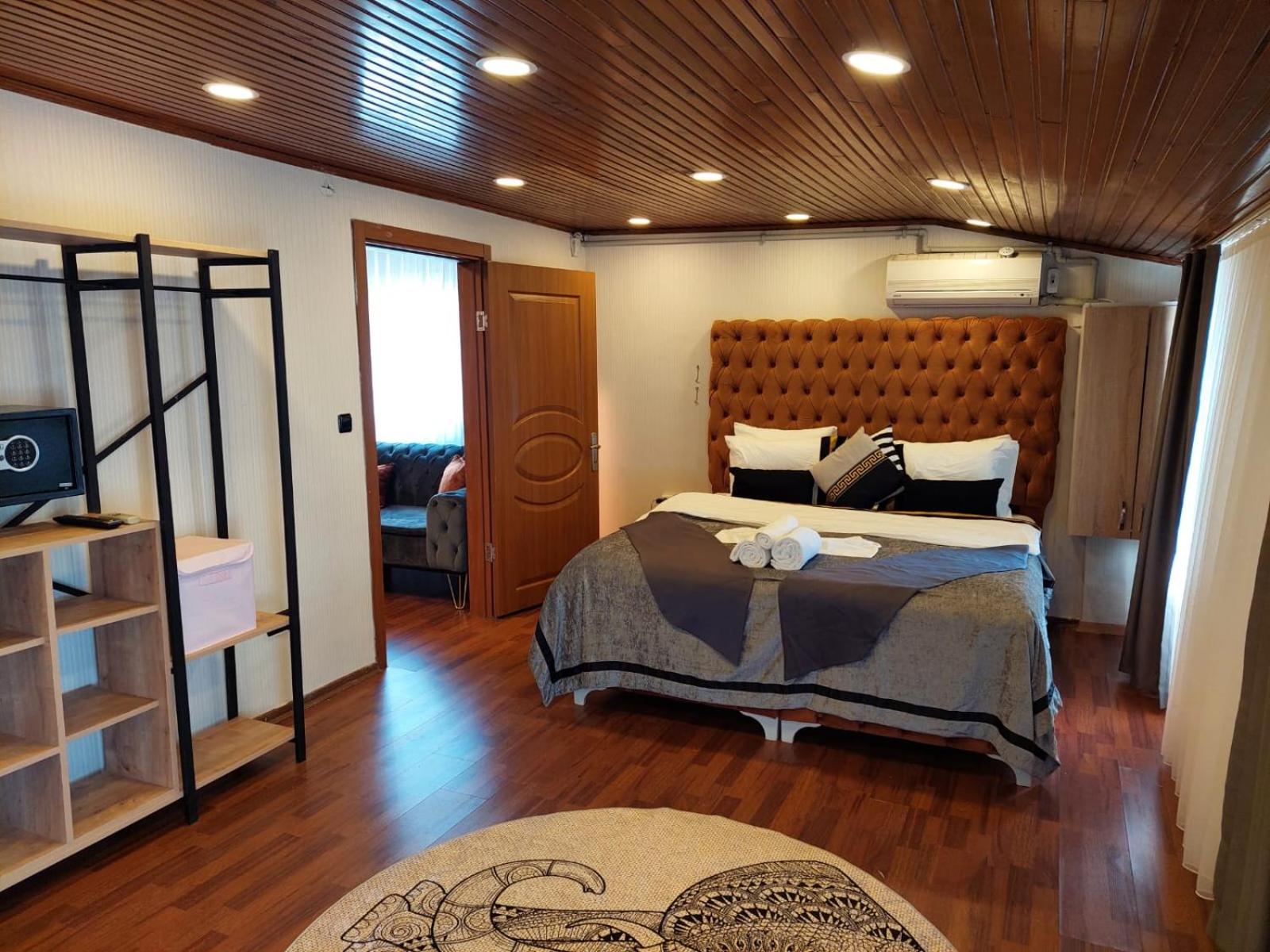One-Bedroom Apartment With Spa Bath photo 1