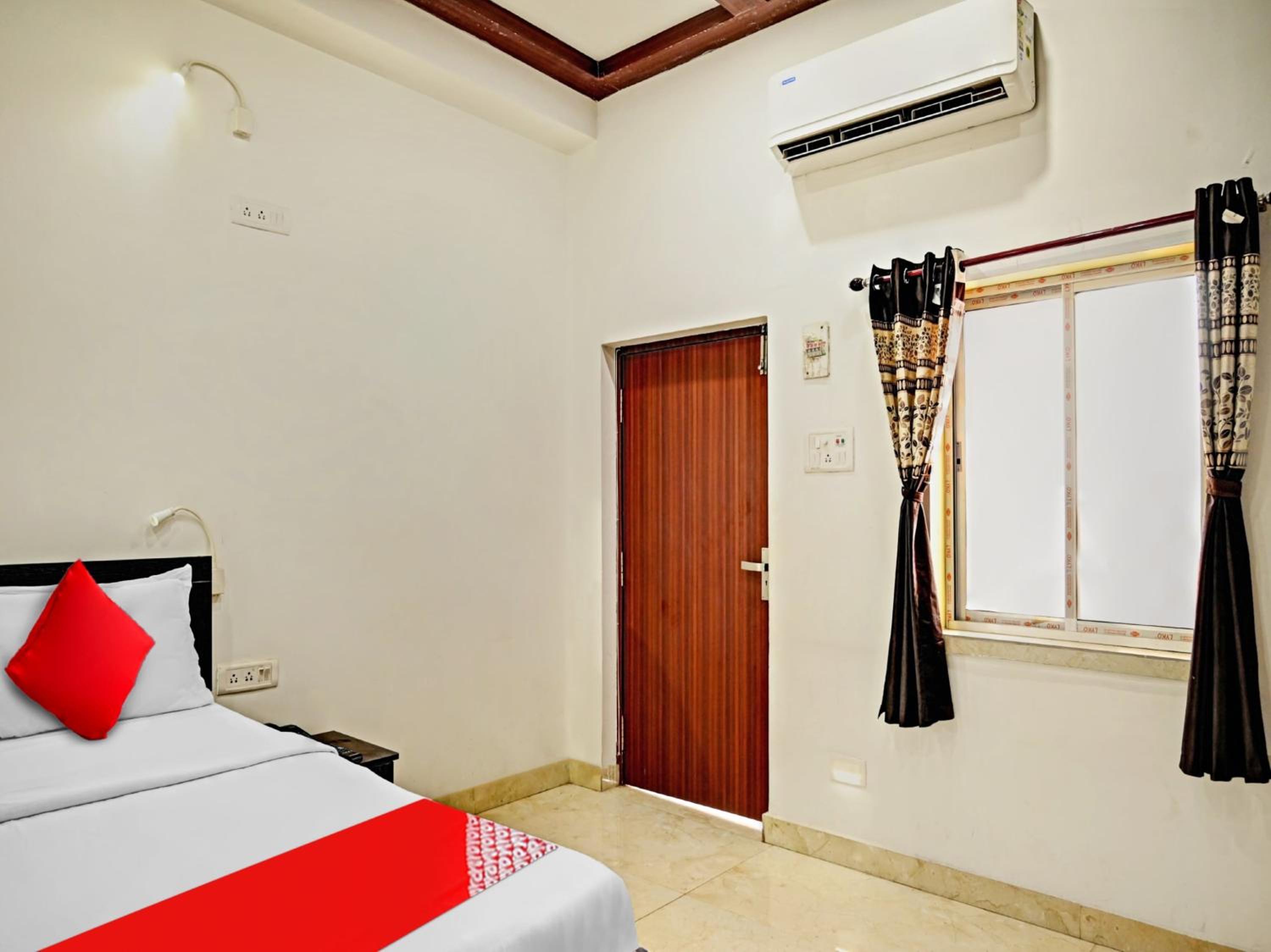 Classic Triple Room photo 1