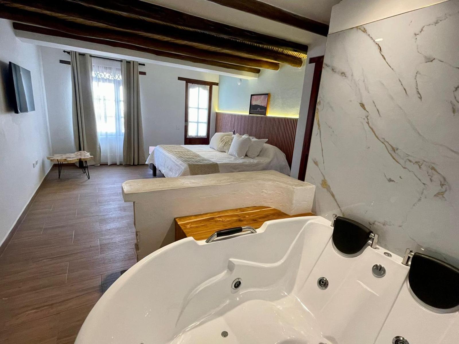 Suite with Balcony photo 2